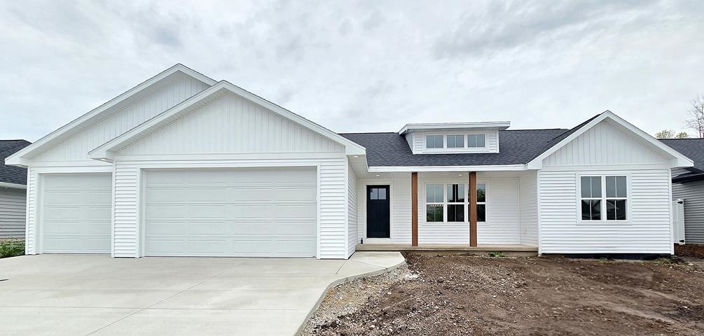 N9261 Constellation Drive Property Photo 1