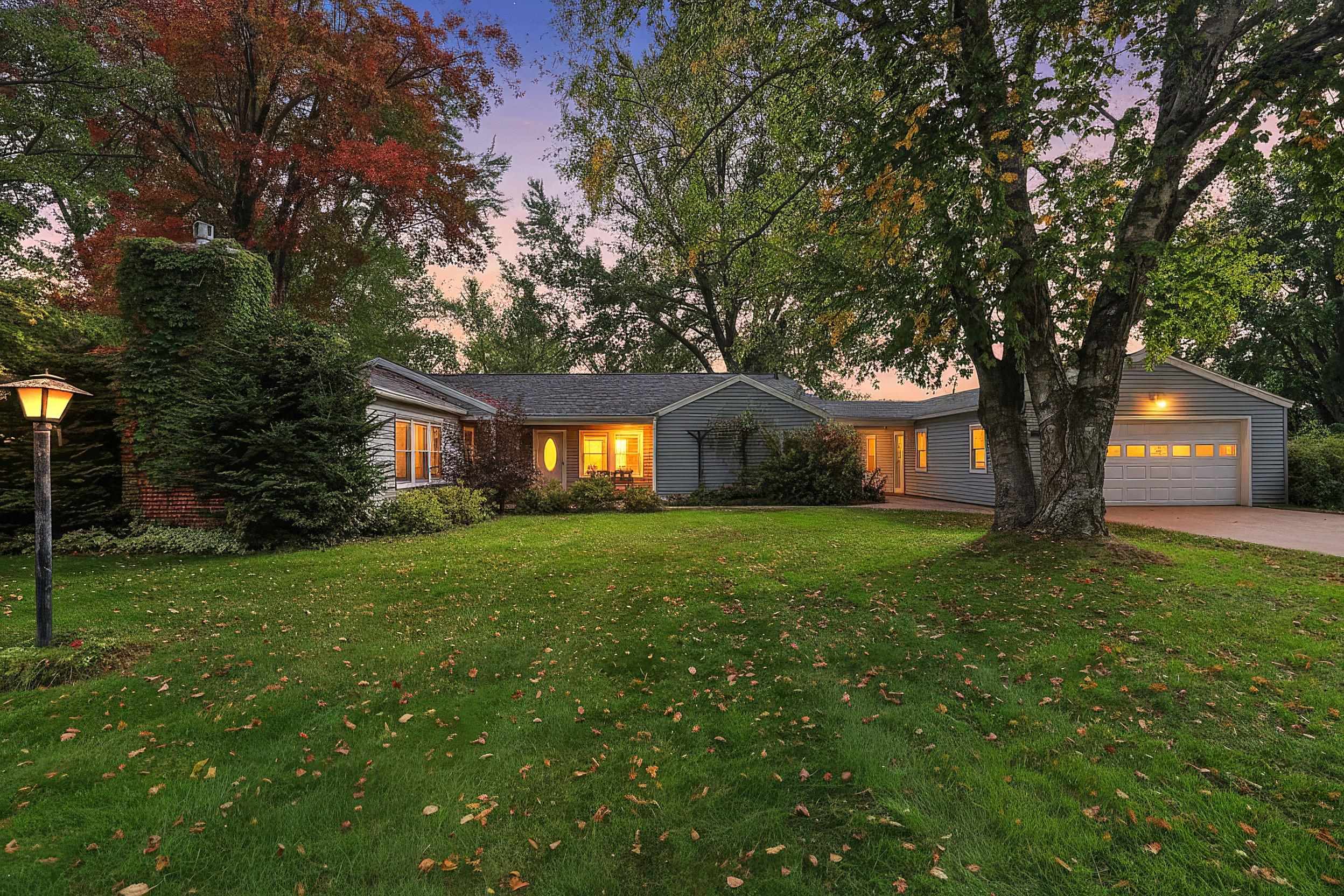 390 RIVER Heights