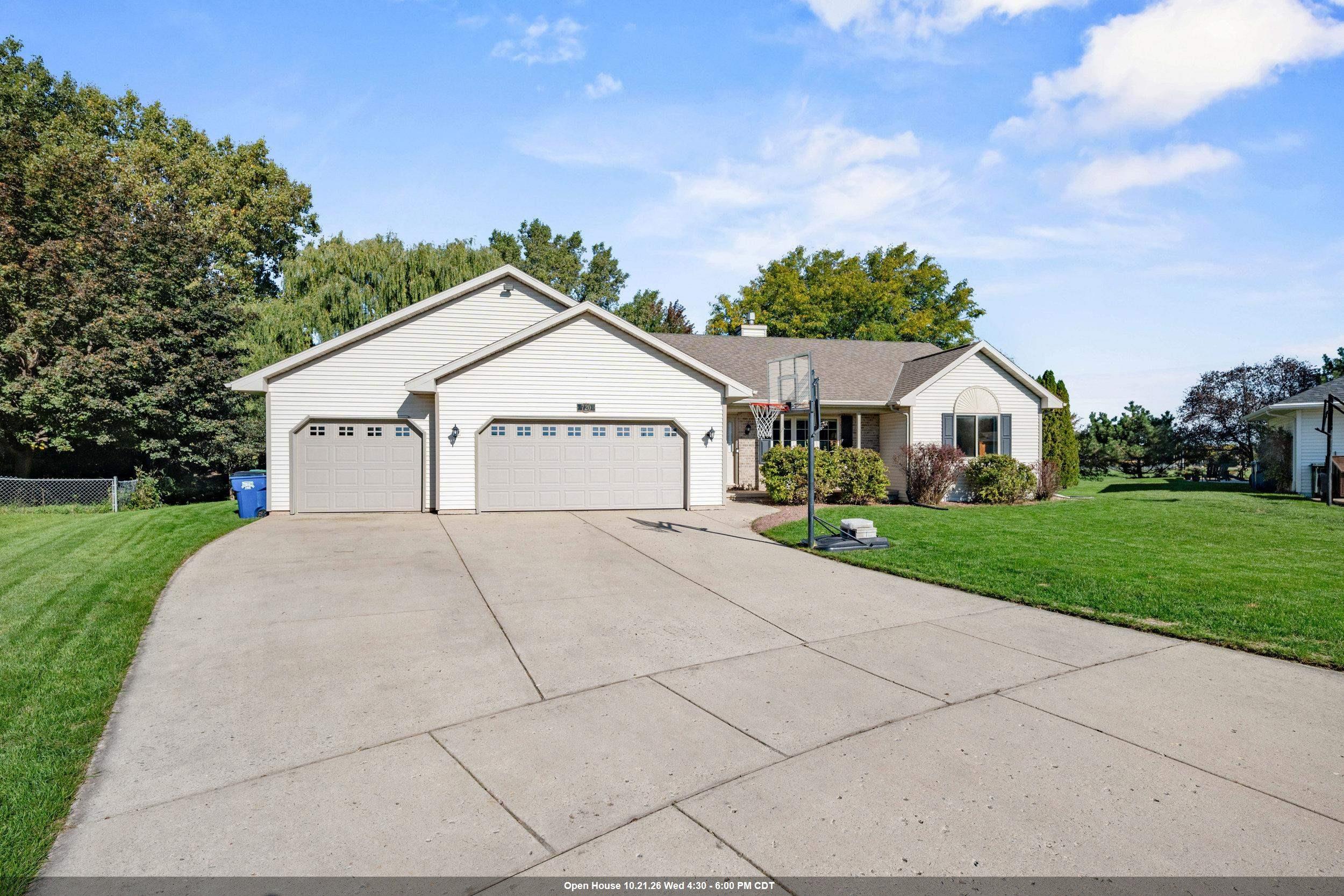 720 Hickory Valley Court Property Photo 1