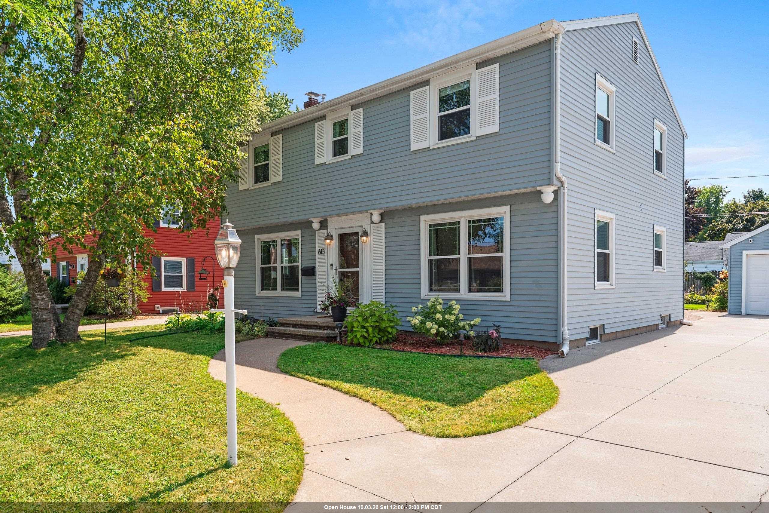 613 E Byrd Street Property Photo 1