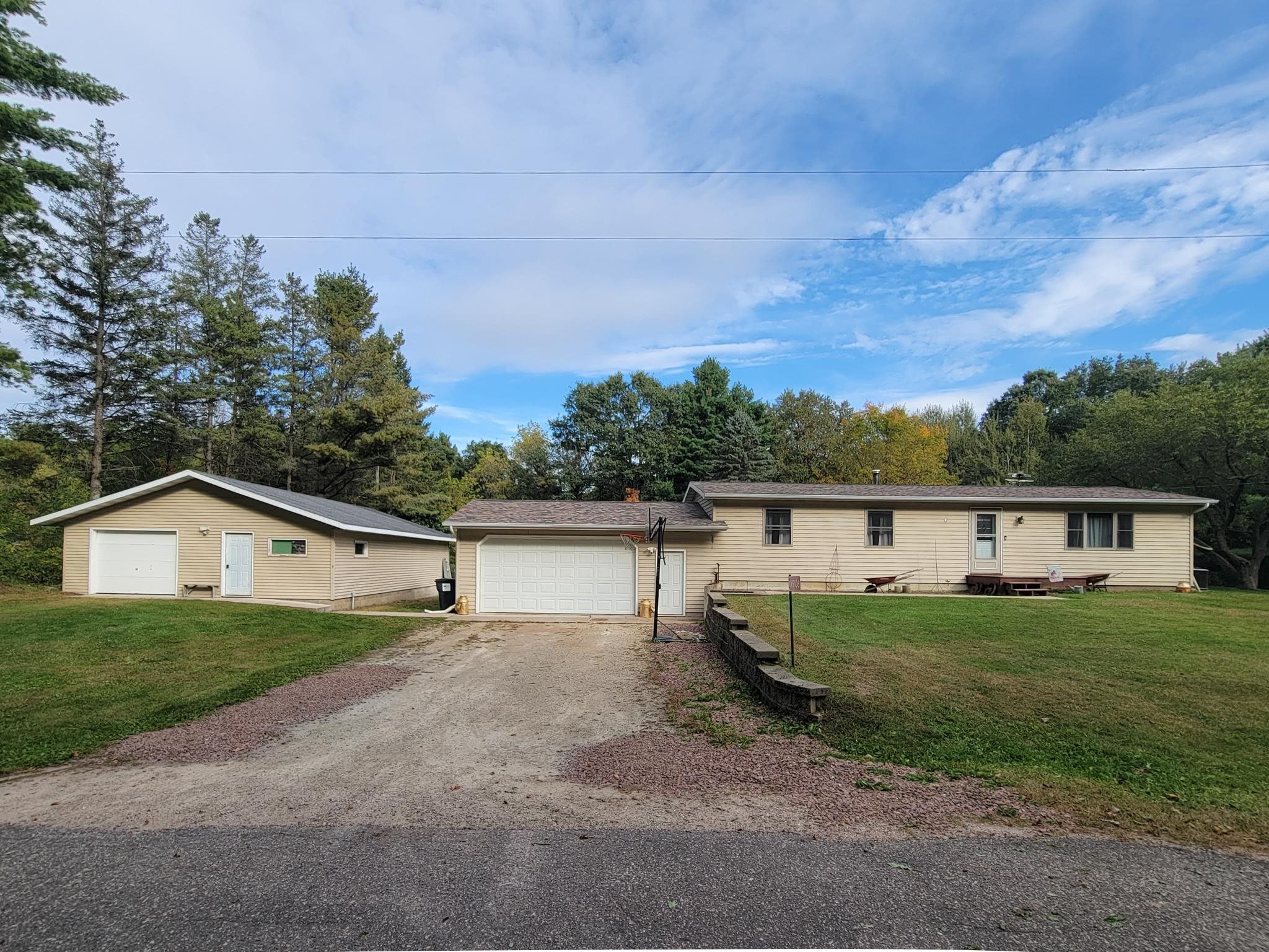 N9106 Pagel Road Property Photo 1