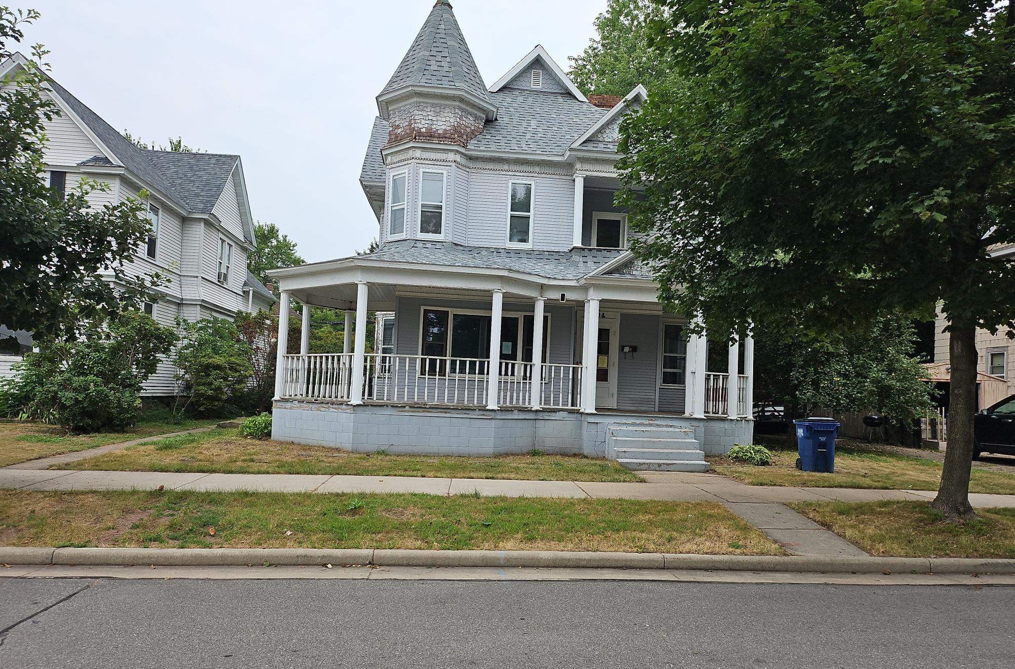904 Washington Street Property Photo 1