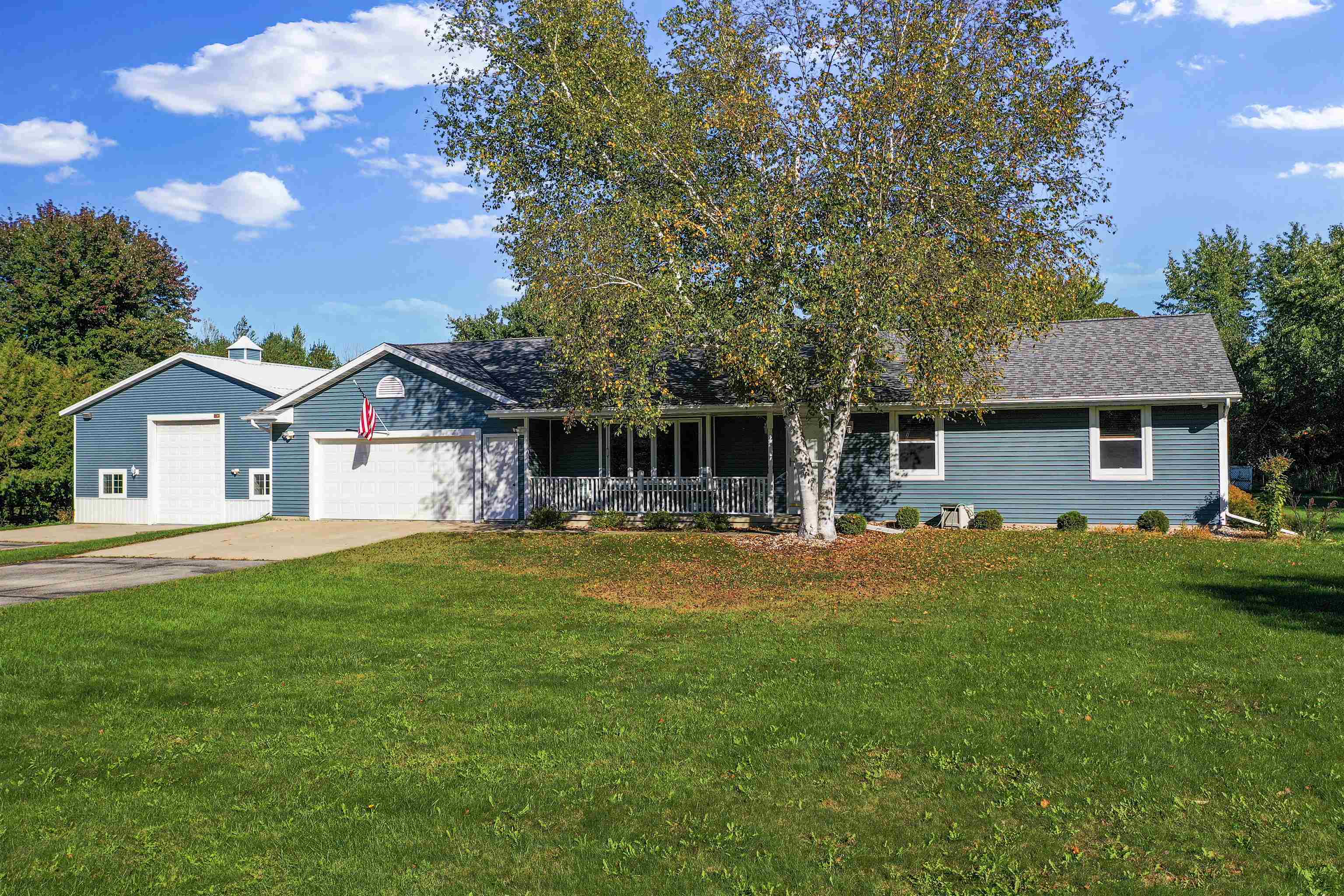 1168 County Road C Property Photo 1