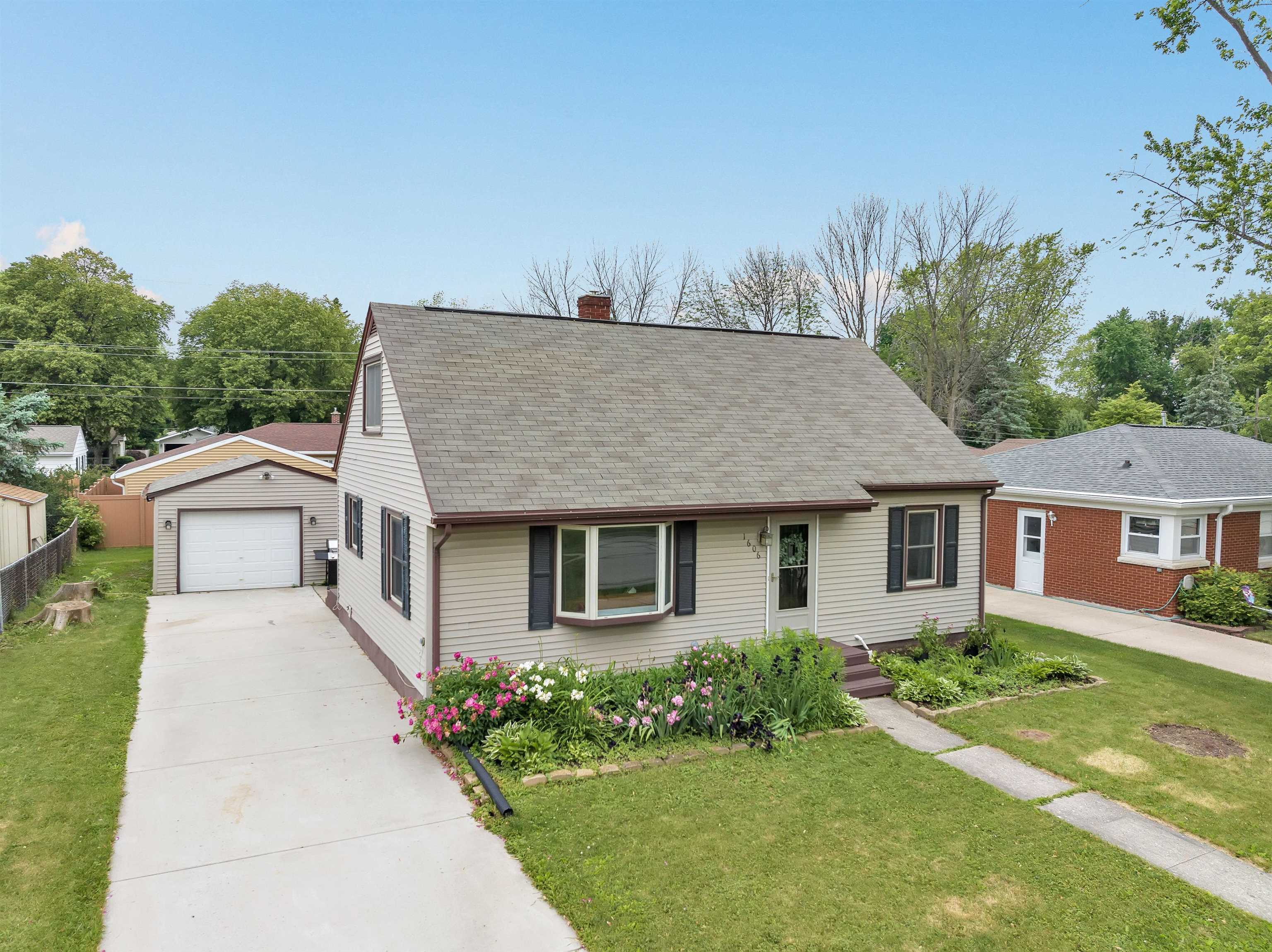 1606 14th Avenue Property Photo 1