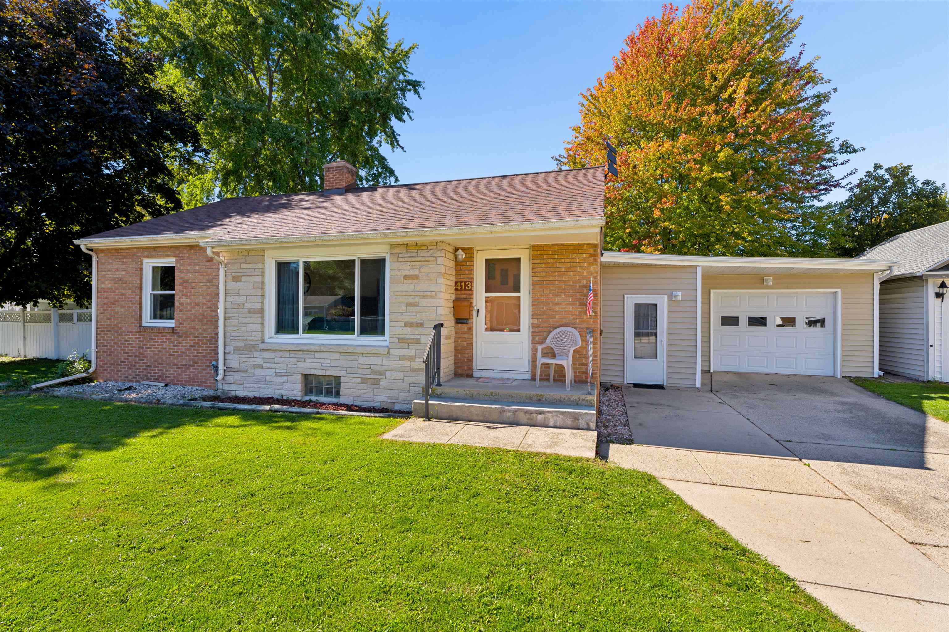 413 Stevens Court Property Photo 1