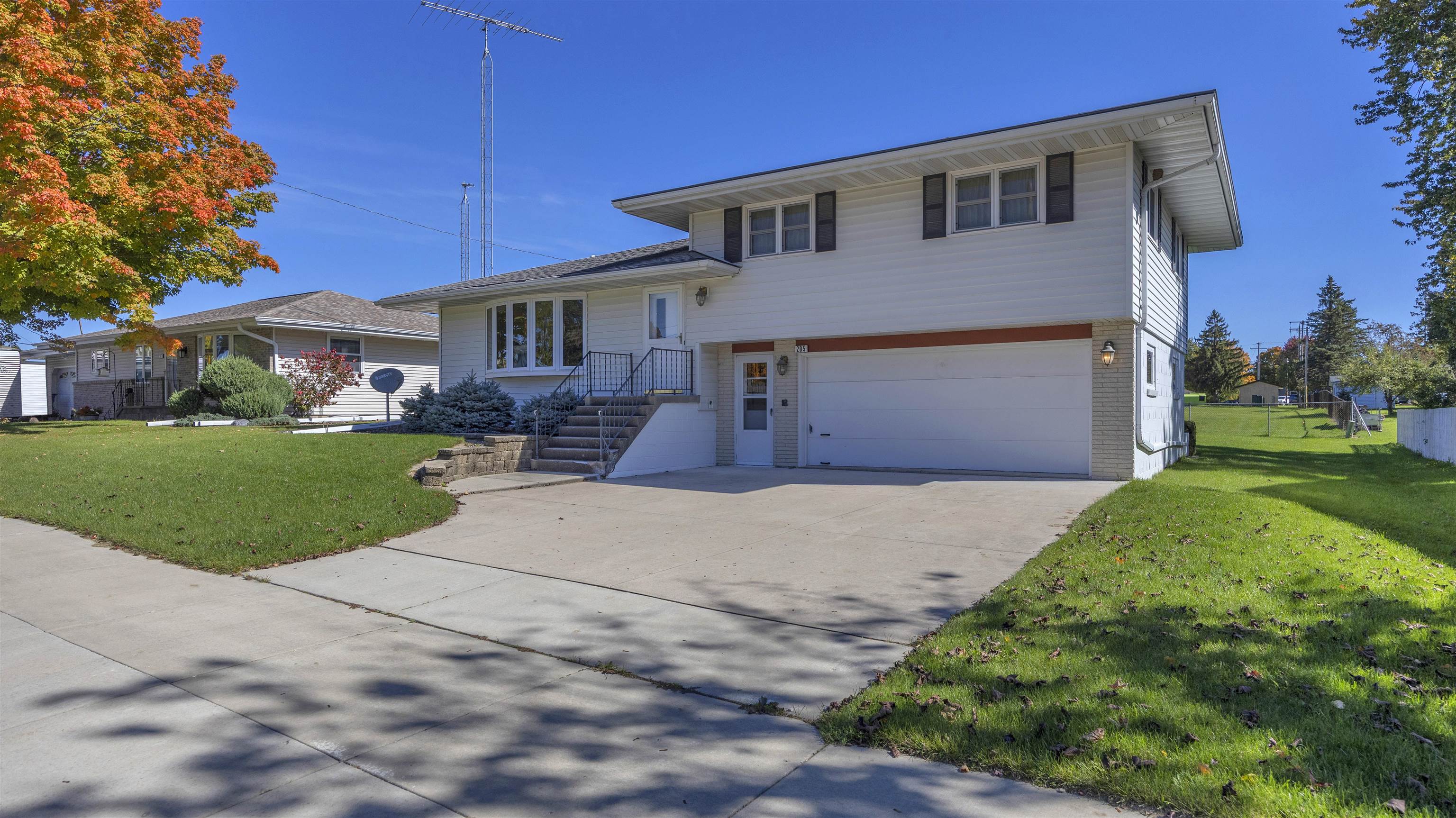 205 Fond Du Lac Avenue Property Photo 1