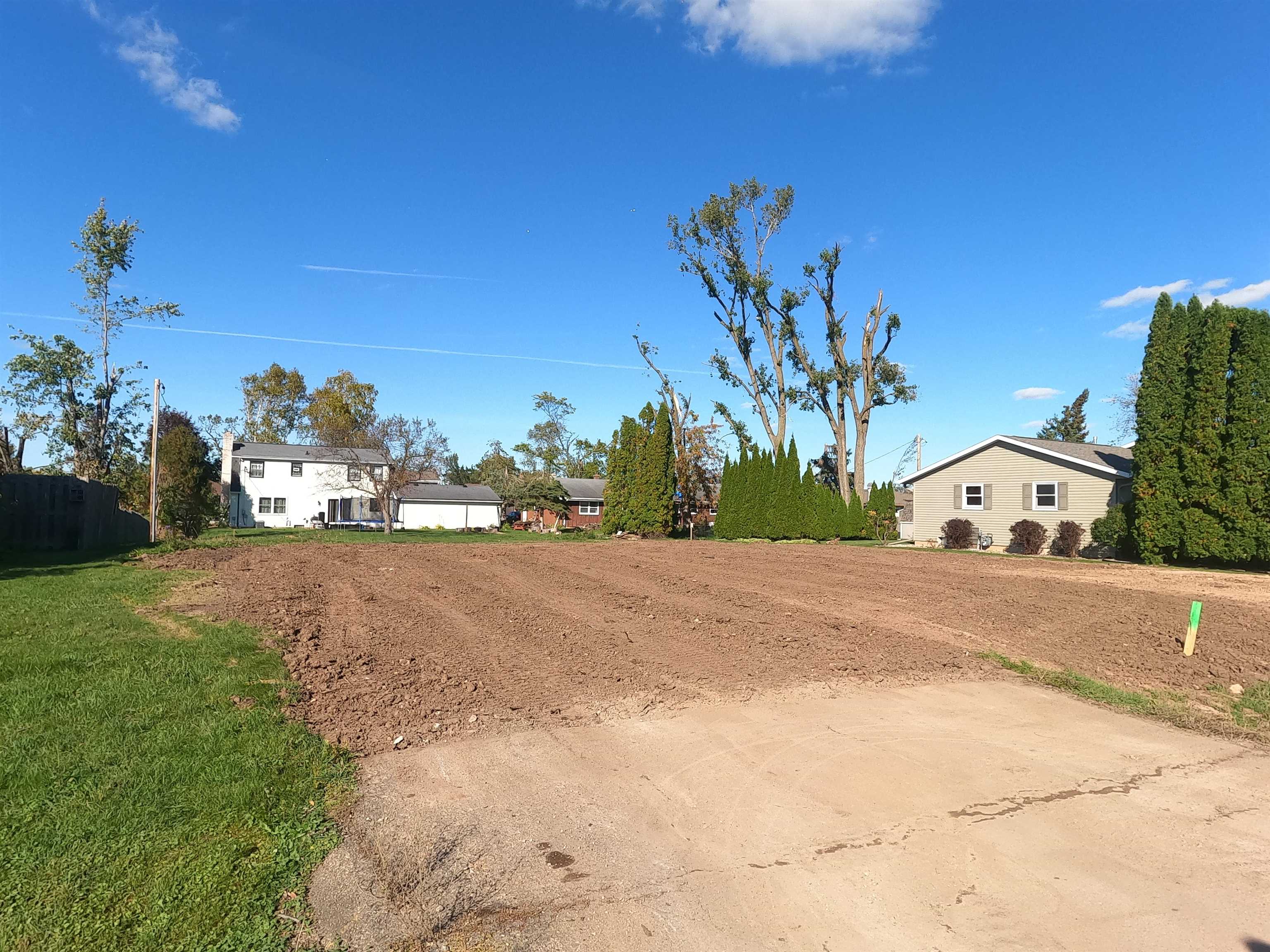 2020 Larkspur Drive Property Photo 1