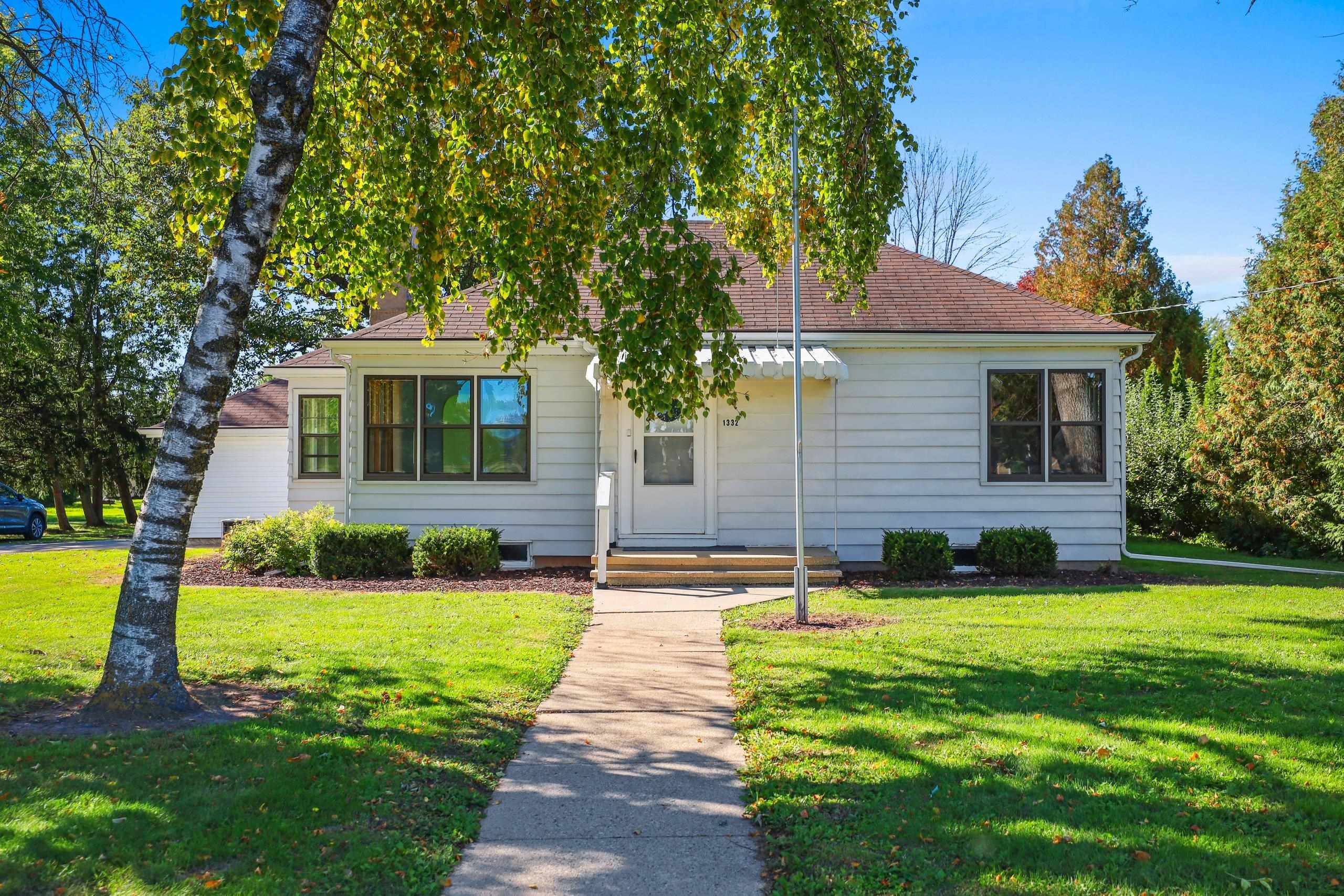 1332 Oneida Street Property Photo 1