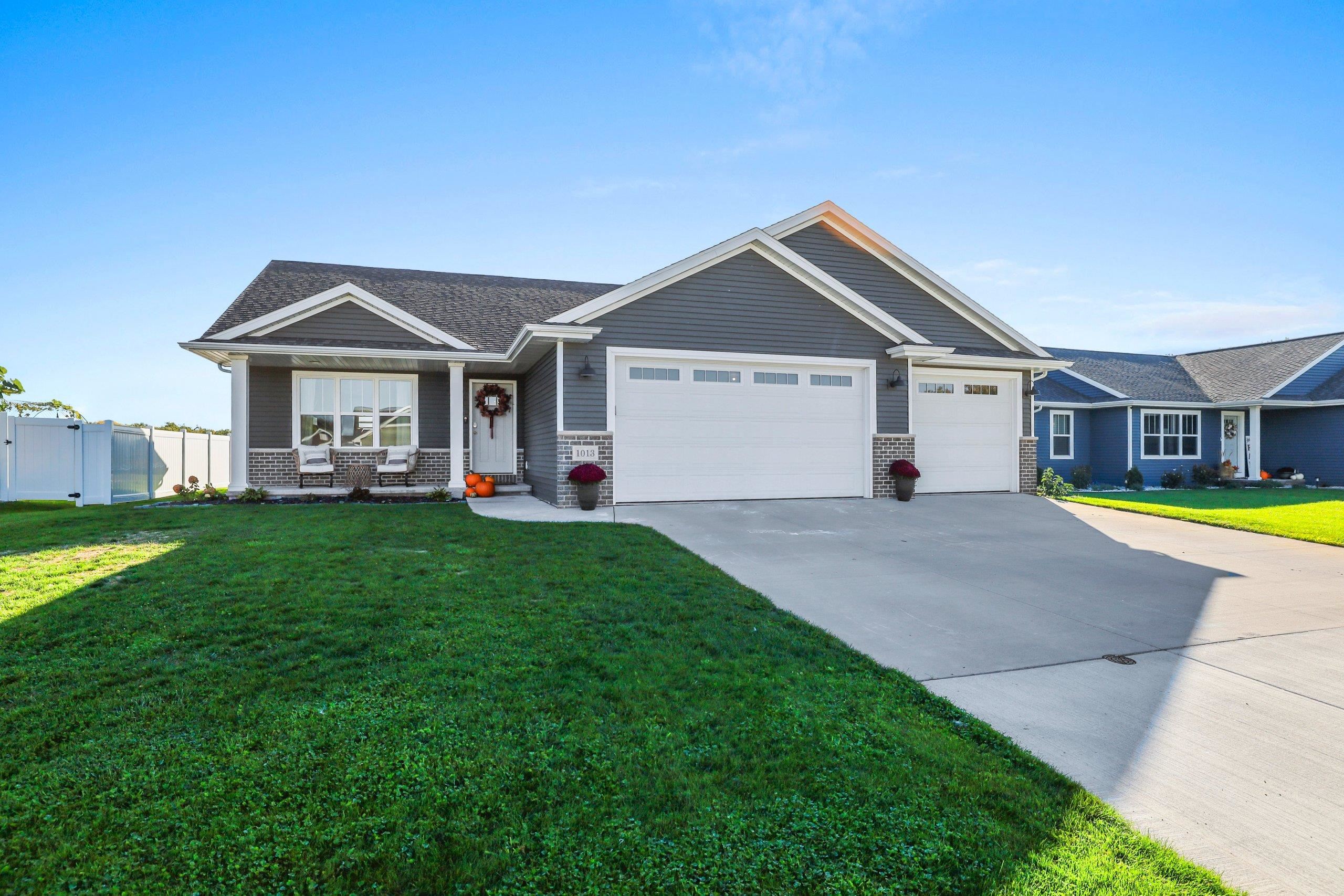 1013 Grassy Meadow Lane Property Photo 1