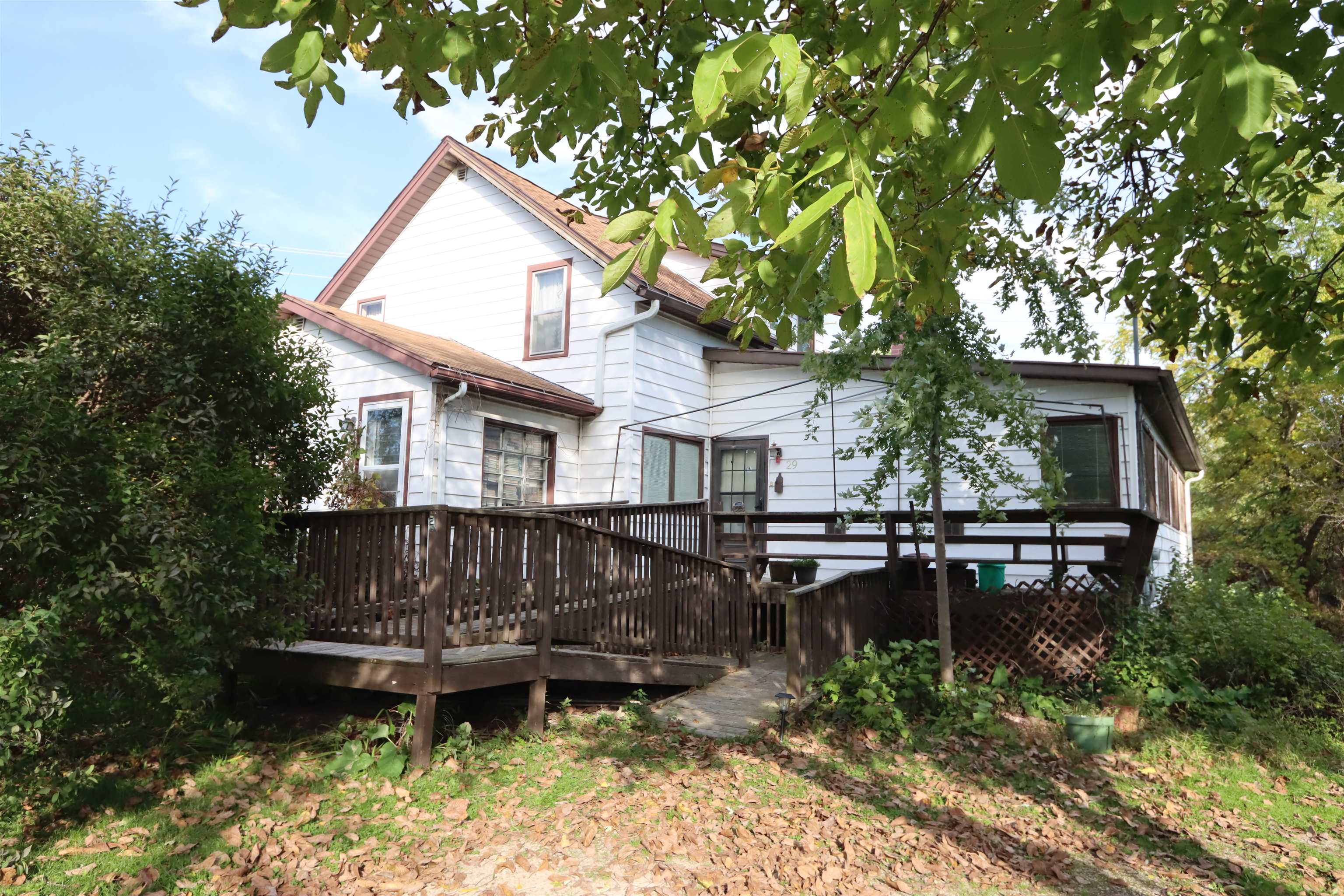 29 Lakeshore Drive Property Photo 1