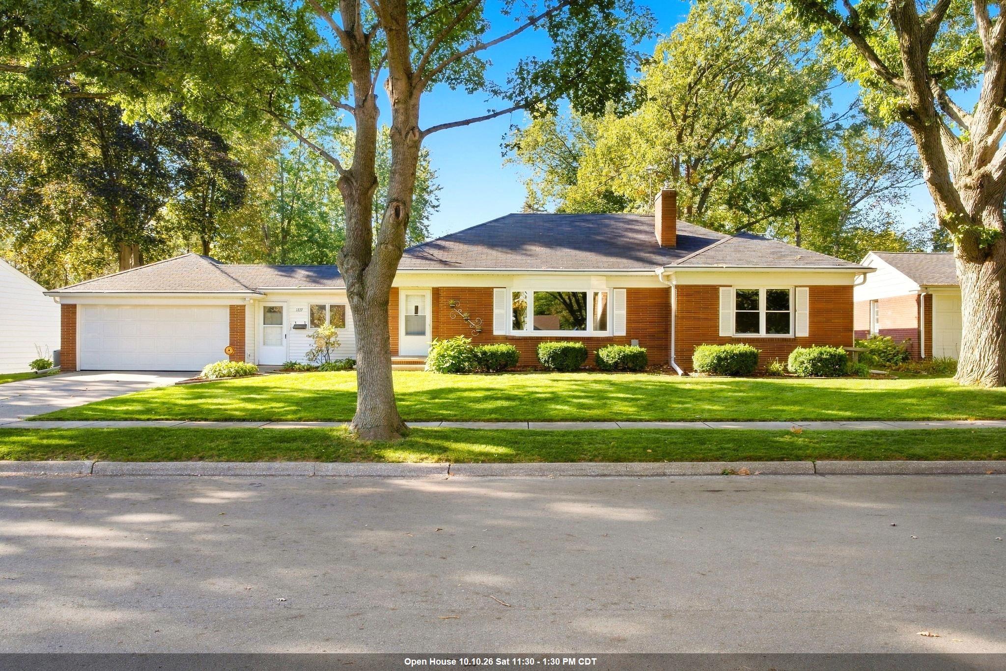 1227 Division Street Property Photo 1