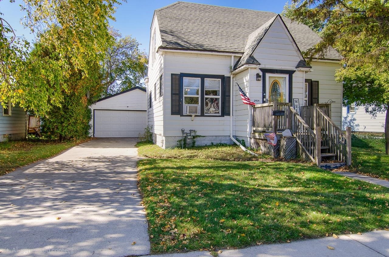 2404 Lincoln Avenue Property Photo 1