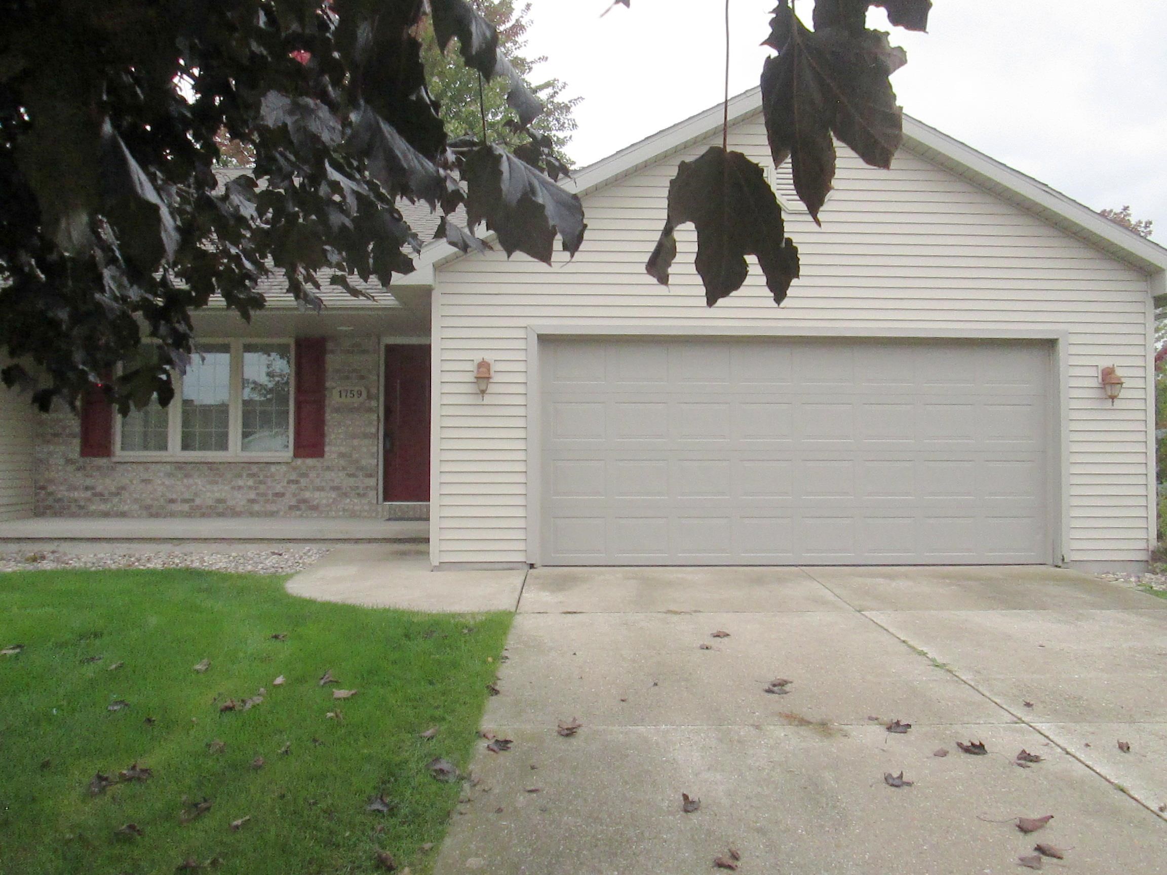 1759 Briarwood Court Property Photo 1
