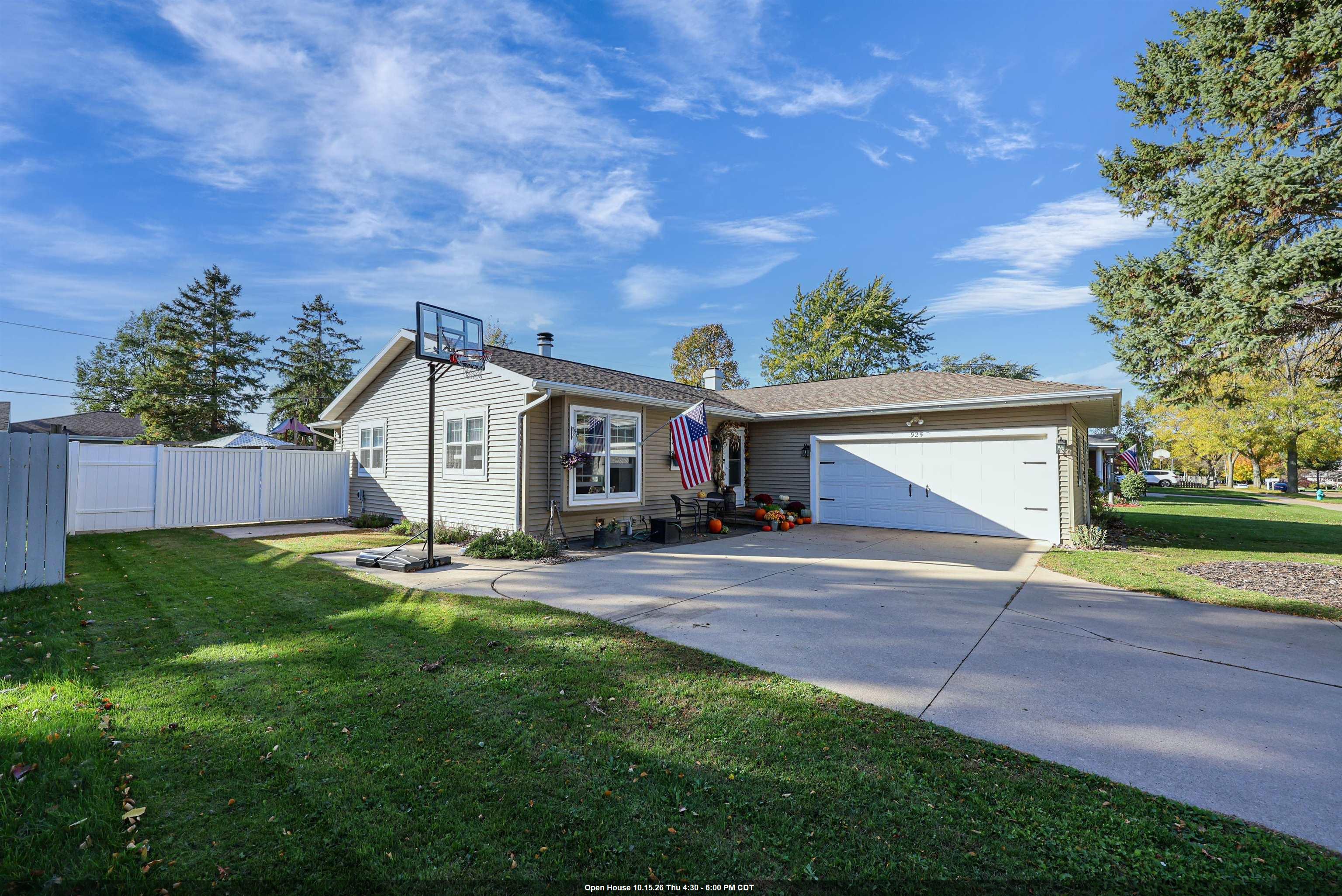 925 S Covenant Lane Property Photo 1