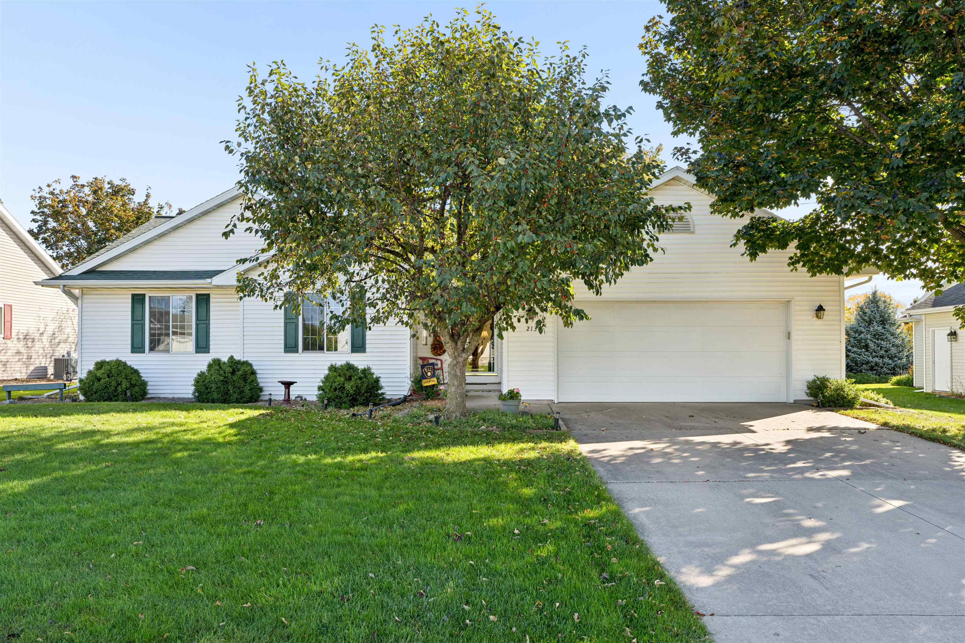 2131 Deer Prairie Drive Property Photo 1