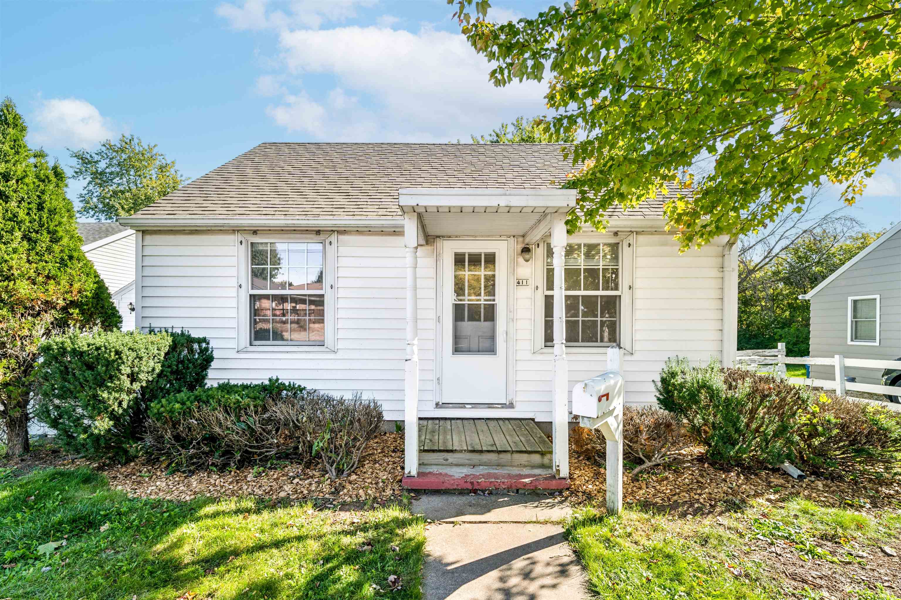 411 S Washington Street Property Photo 1