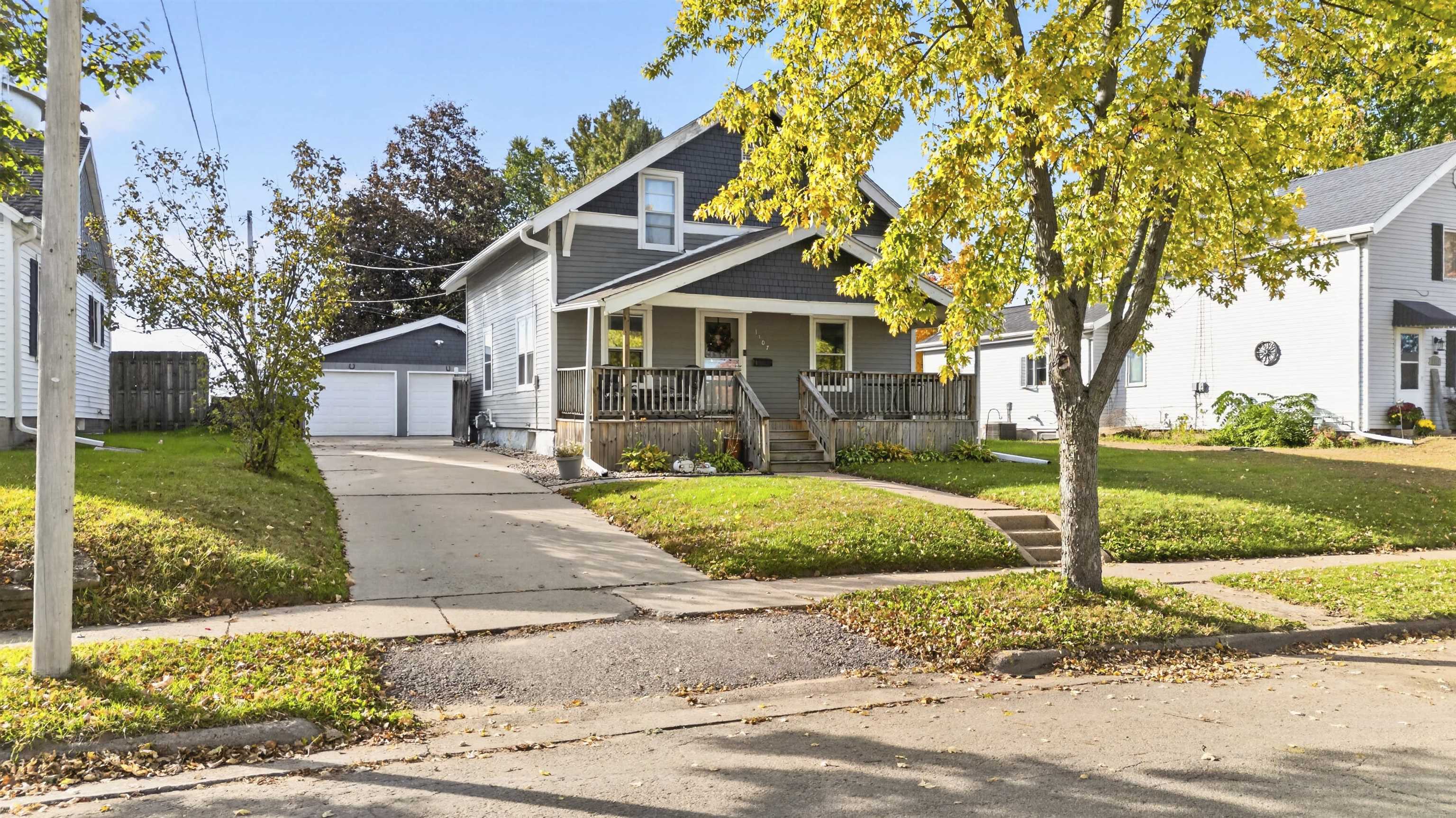 1107 S Pearl Street Property Photo 1