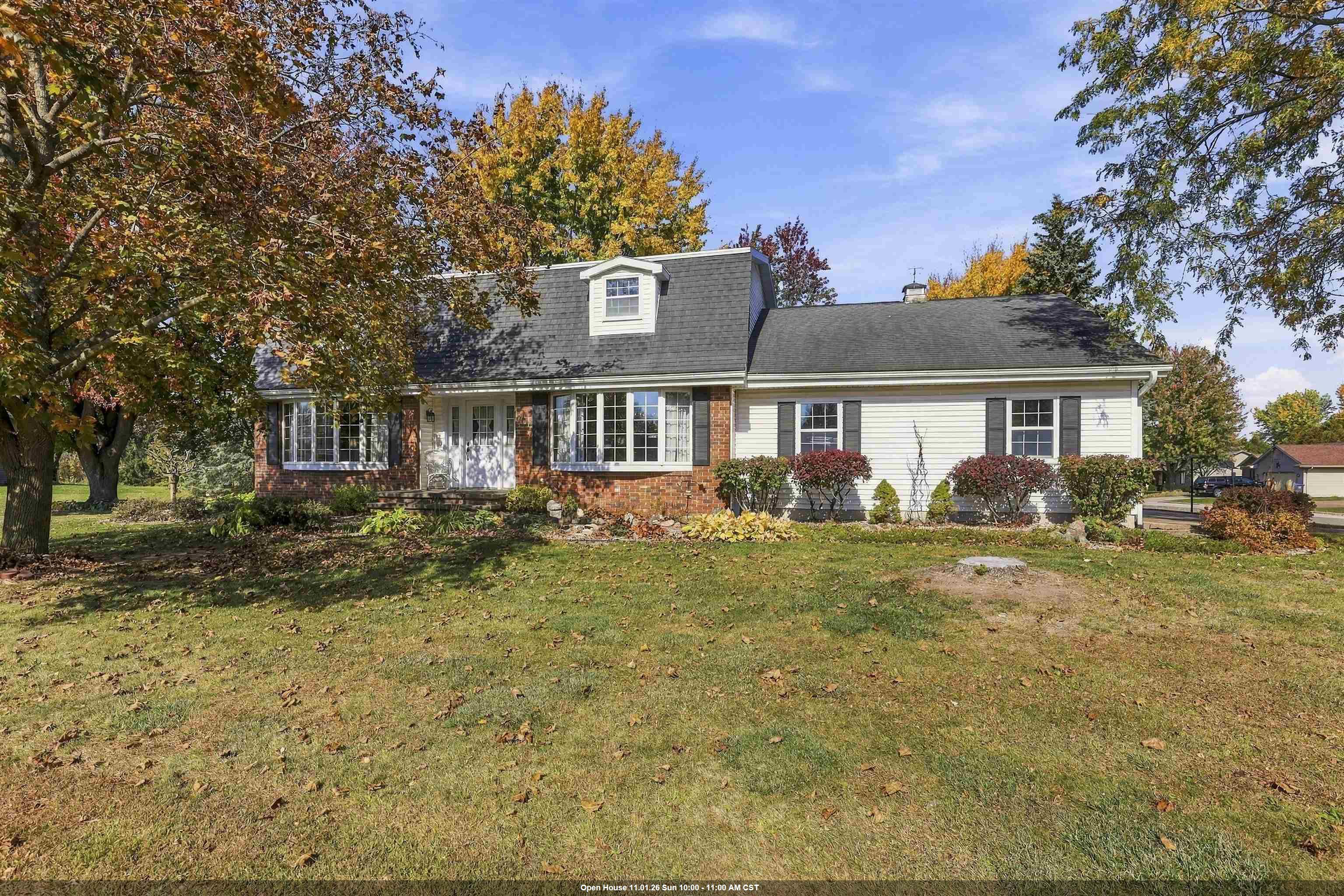 201 Pinecrest Court Property Photo 1