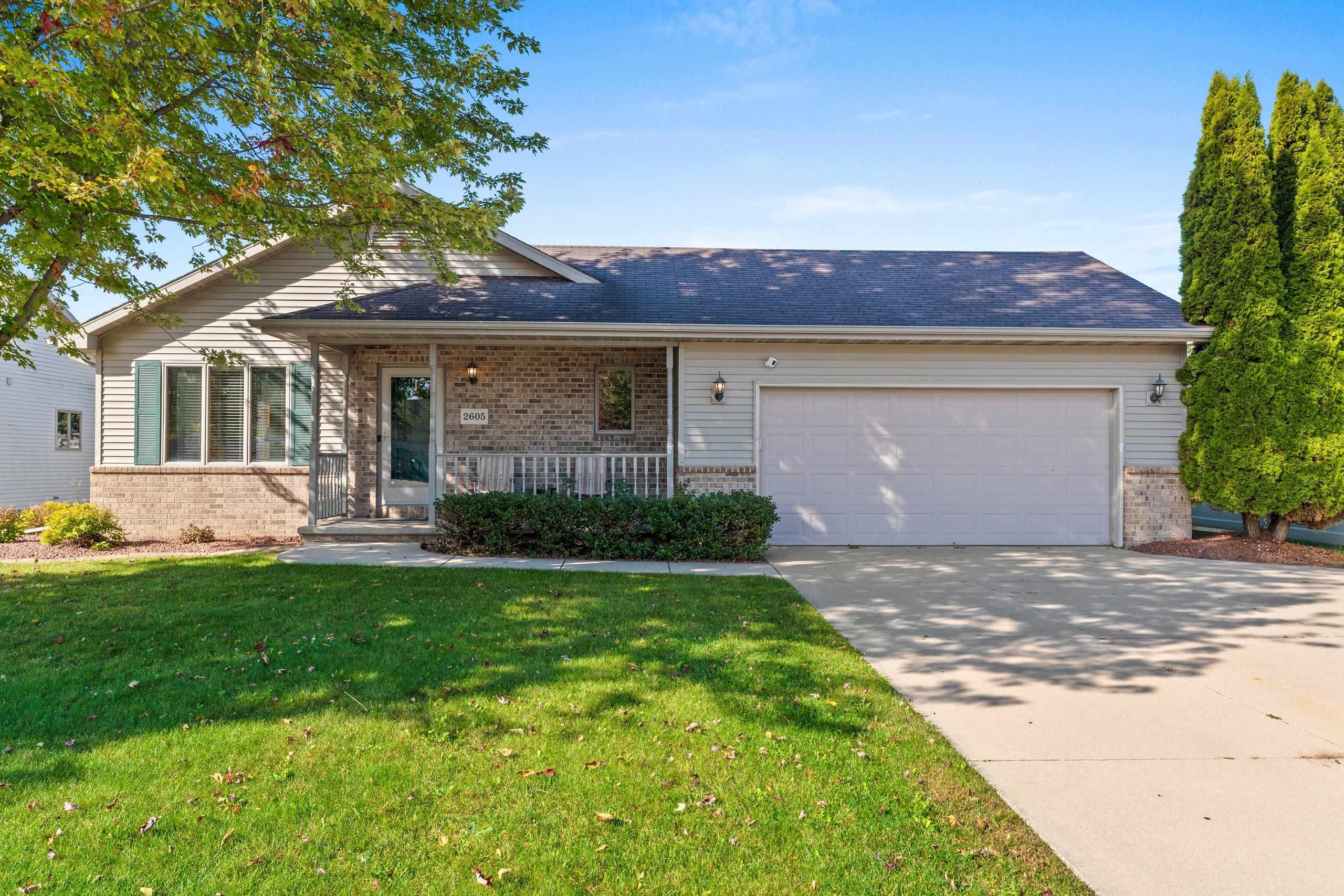 2605 Maple Grove Drive Property Photo 1