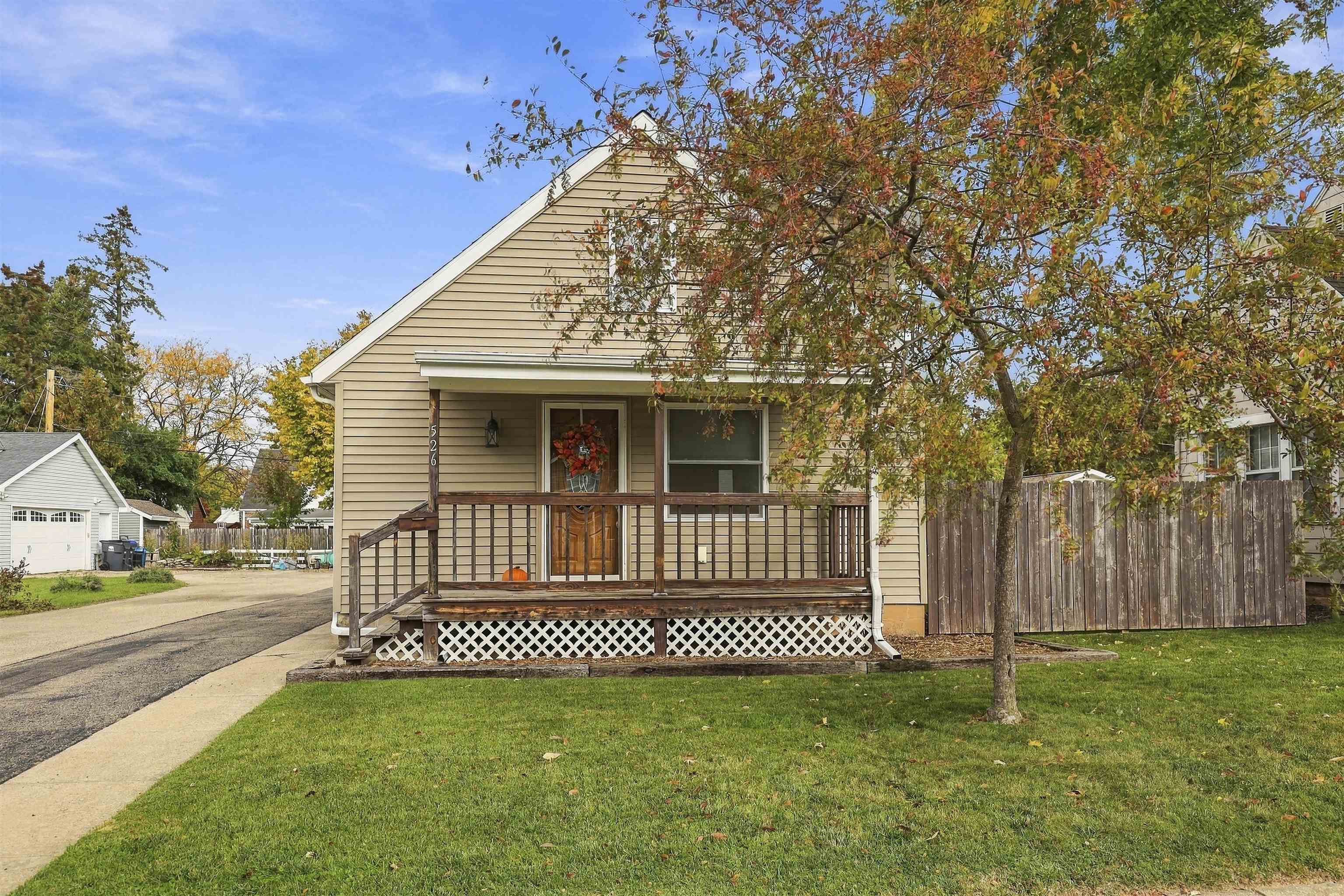 526 Fairview Avenue Property Photo 1