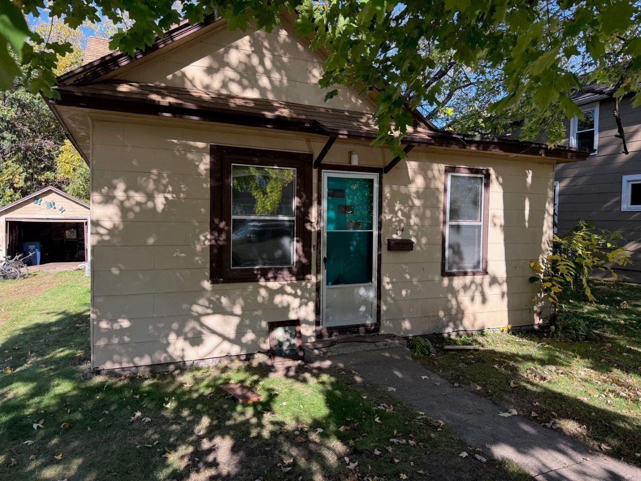 114 10th Street Property Photo 1