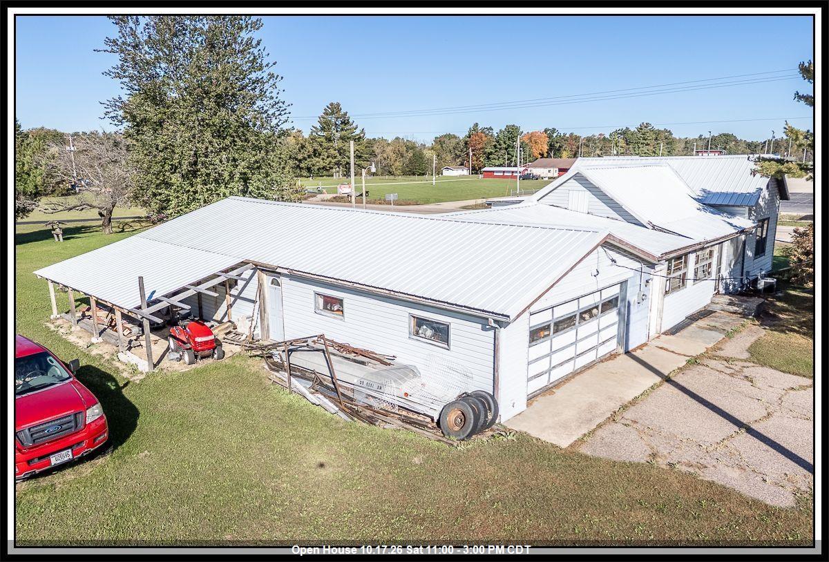 E5901 River Street Property Photo 1