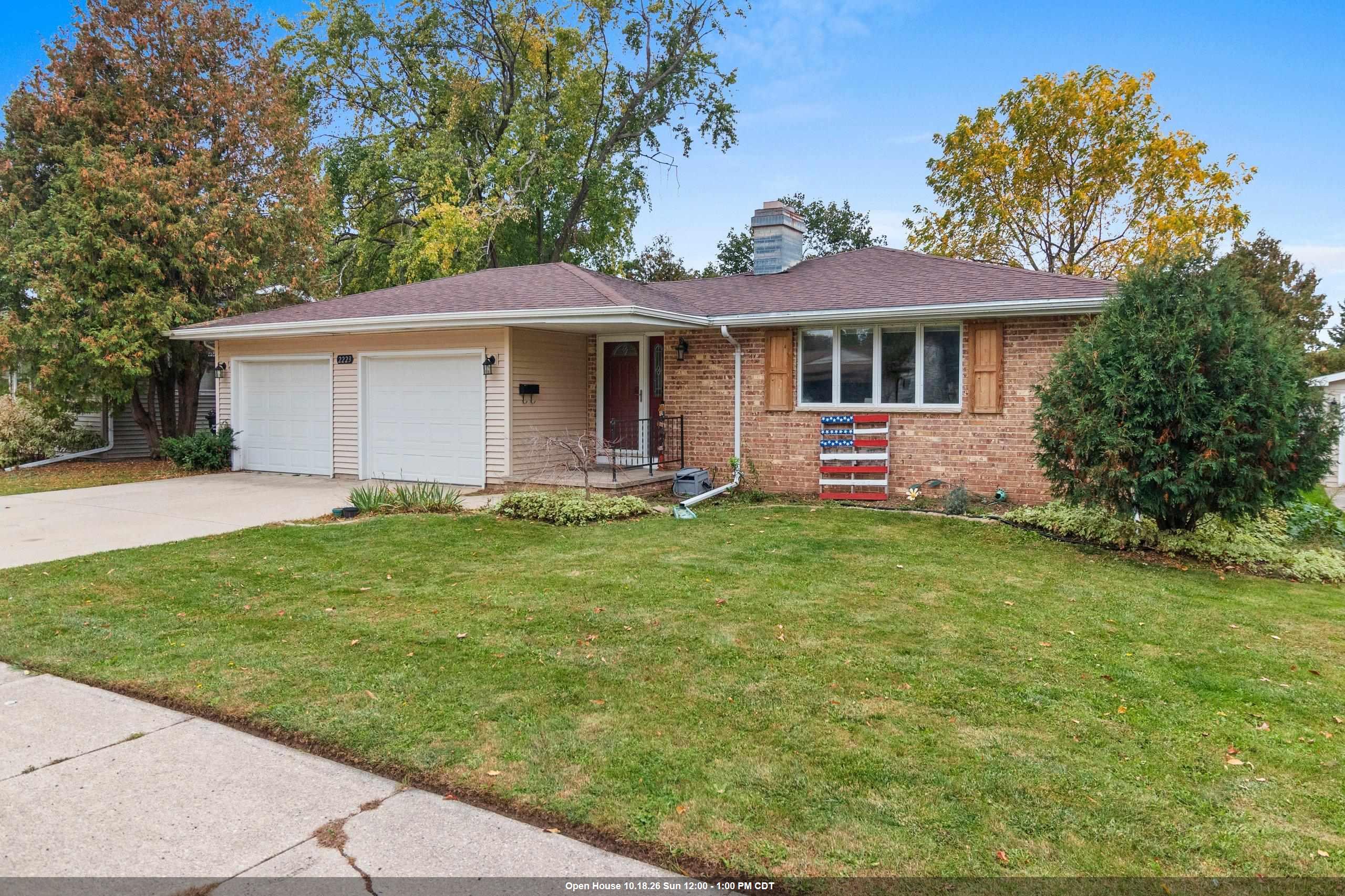 2223 N Outagamie Street Property Photo 1
