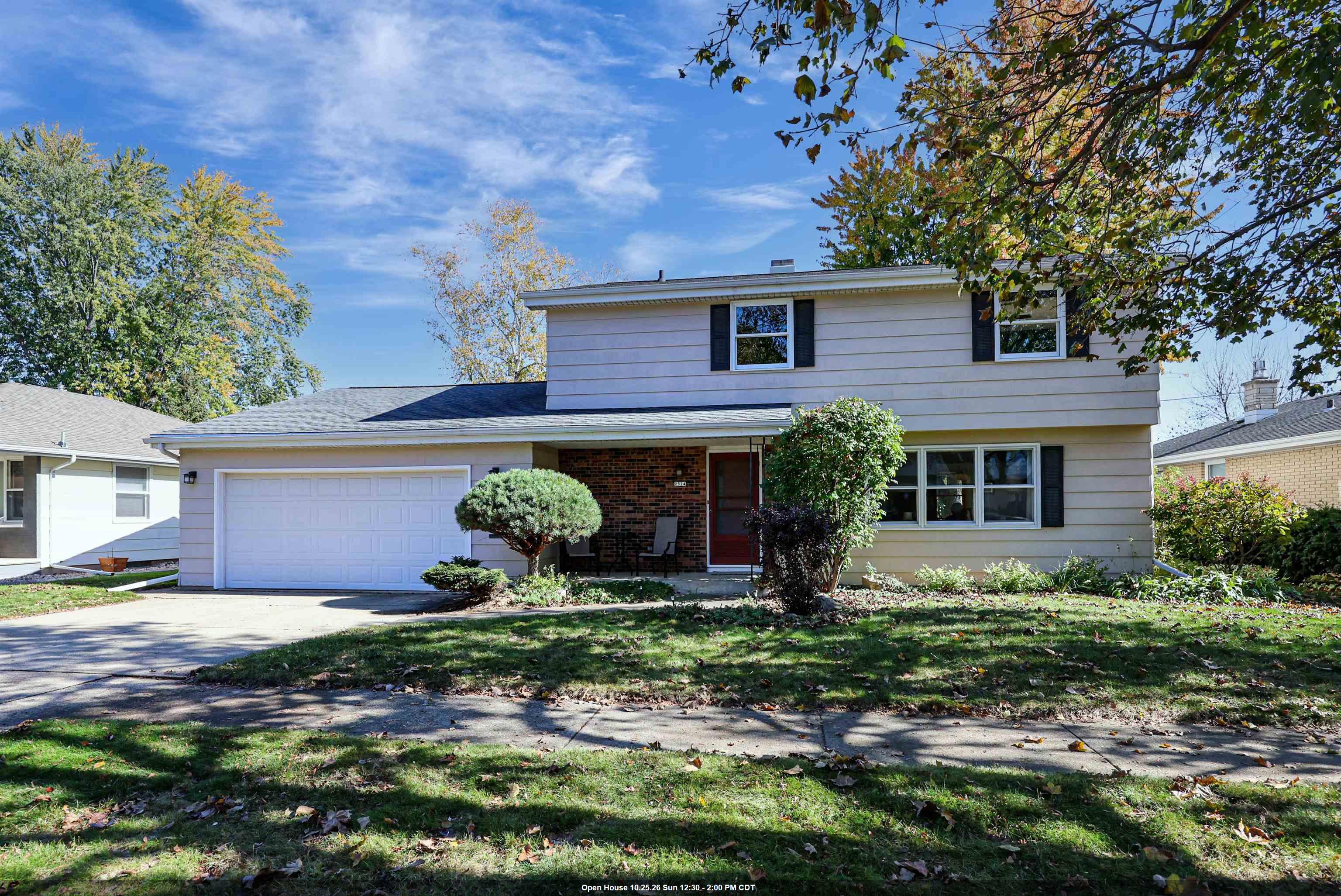 2524 Hillwood Court Property Photo 1