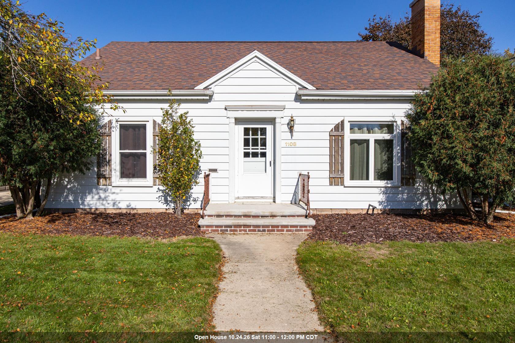 1108 W Commercial Street Property Photo 1