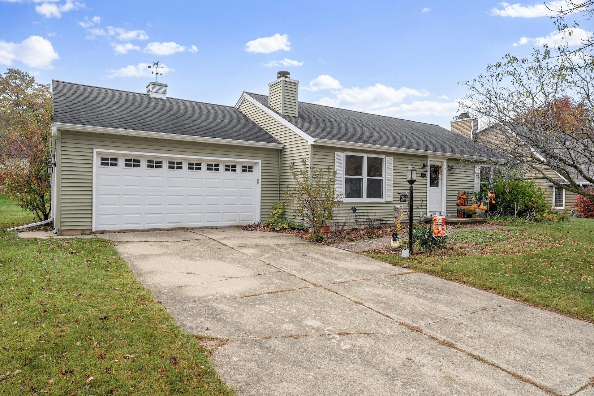 384 Windward Road Property Photo 1