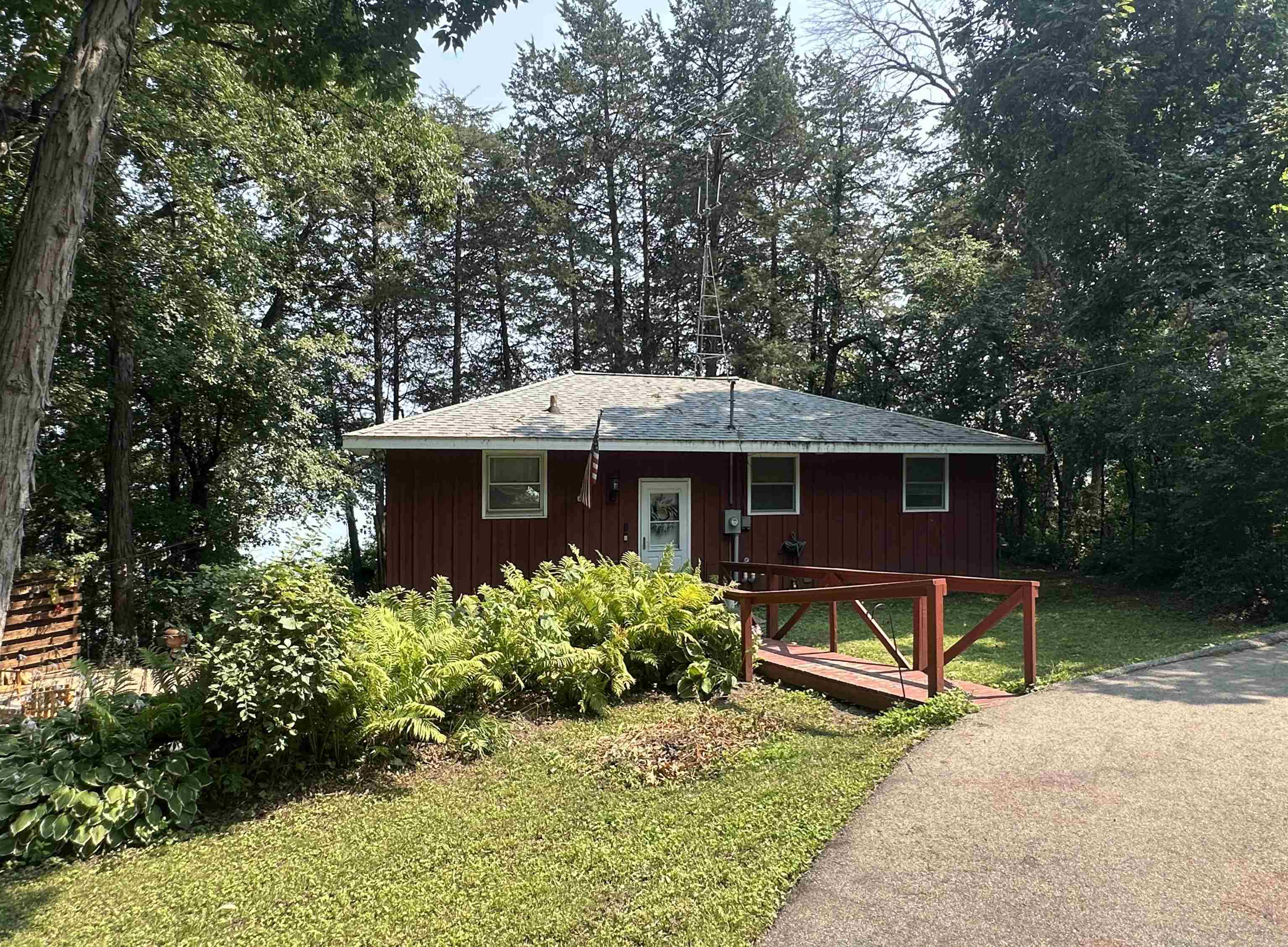 N3130 Susan Drive Property Photo 1