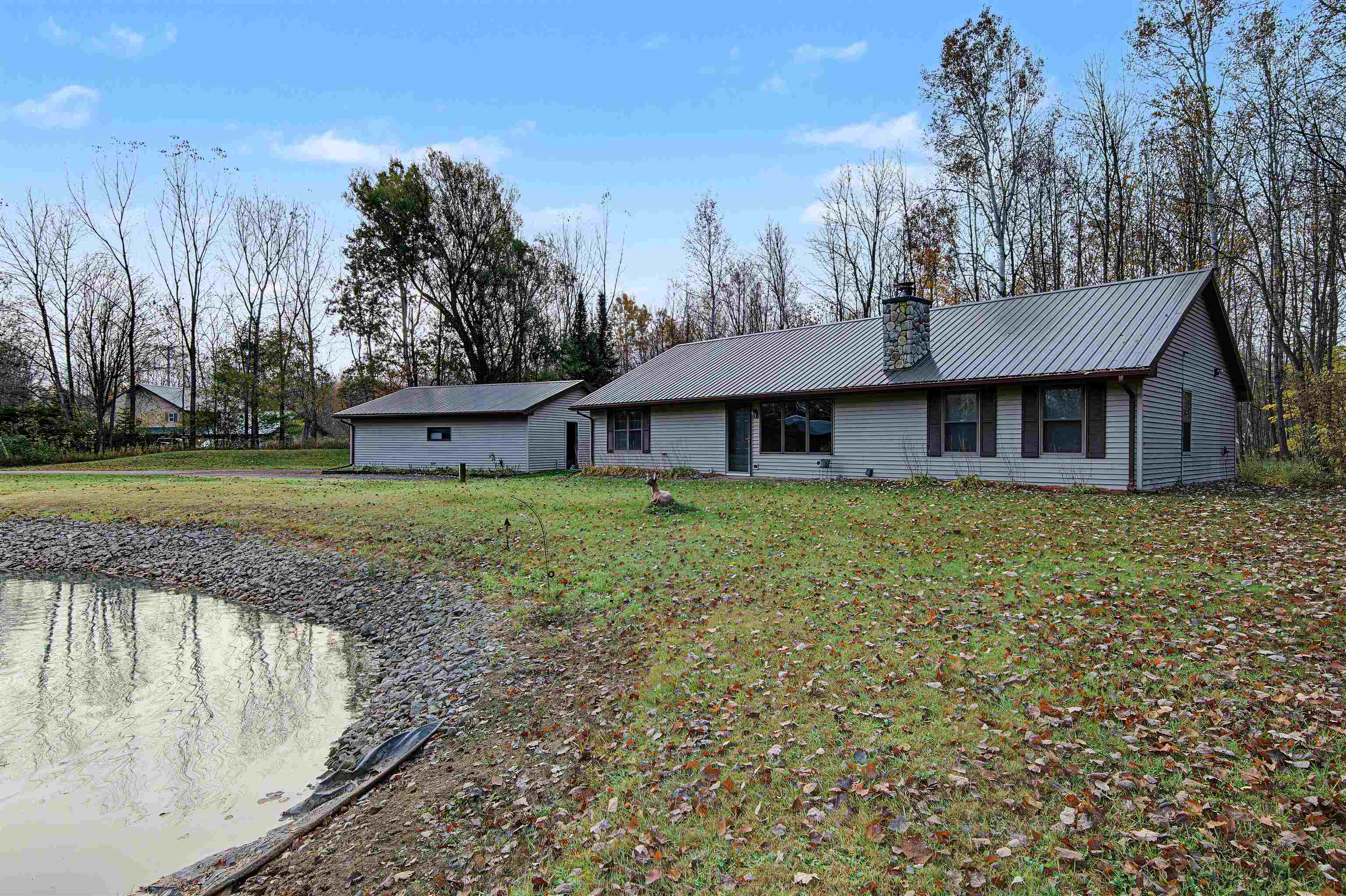 7171 Sundew Road Property Photo 1