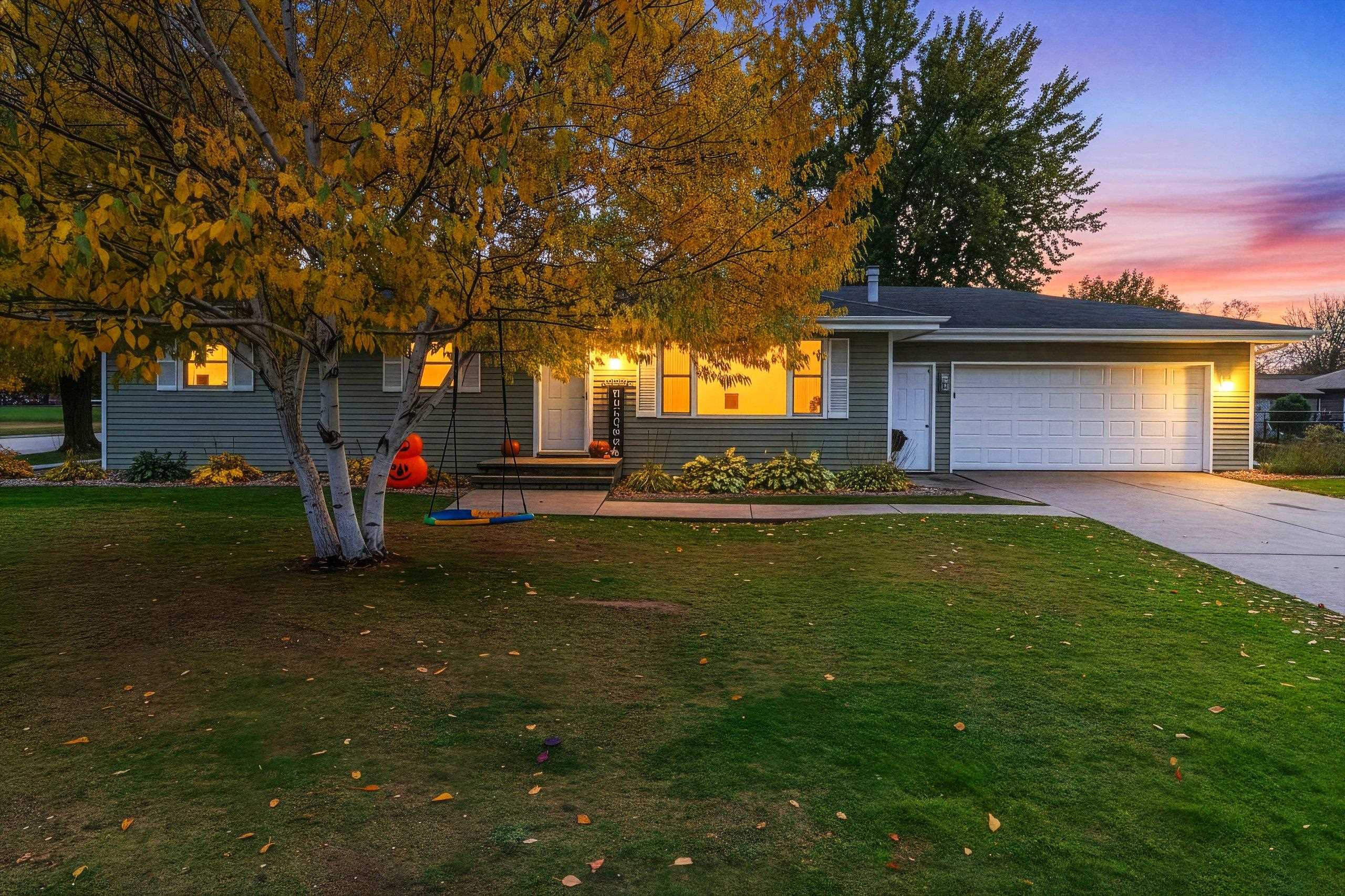 302 Brantwood Drive Property Photo 1