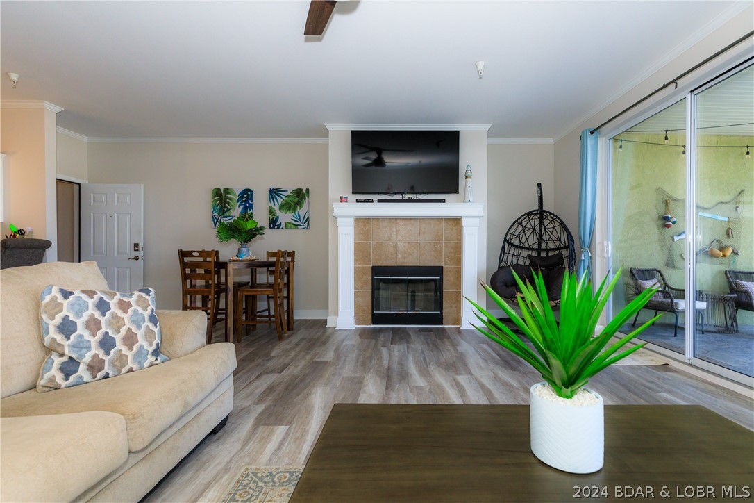 230 Plaza Gardens Court 1C Property Photo 1