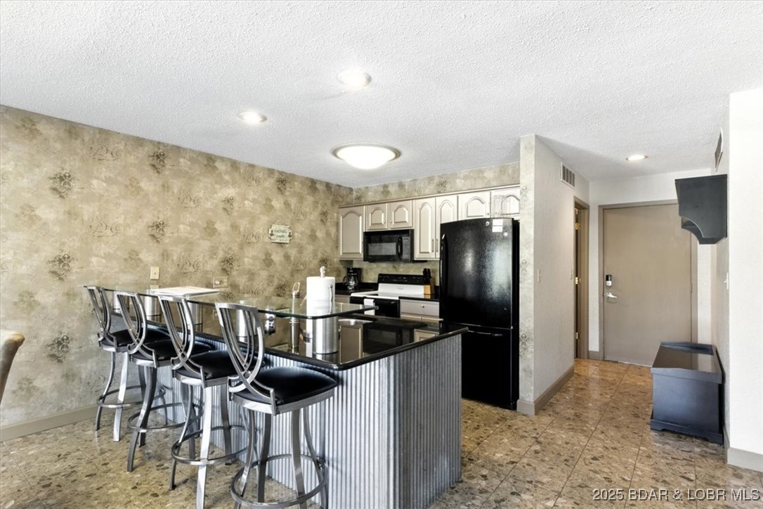 524 Indian Pointe Drive 524 Property Photo 5