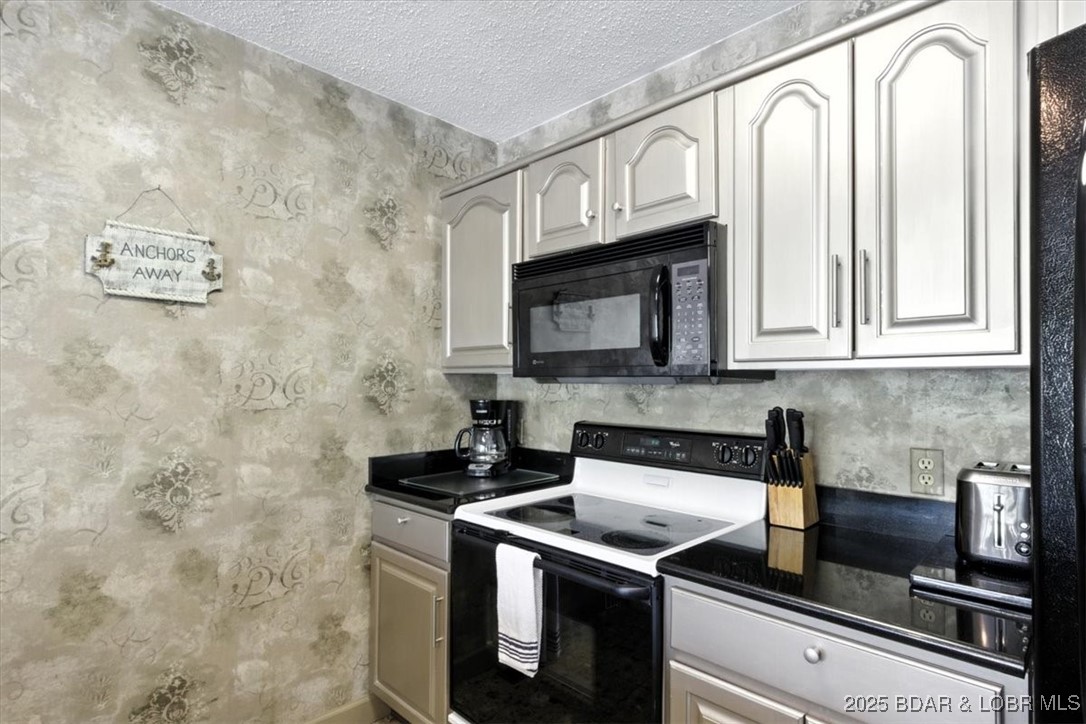 524 Indian Pointe Drive 524 Property Photo 11
