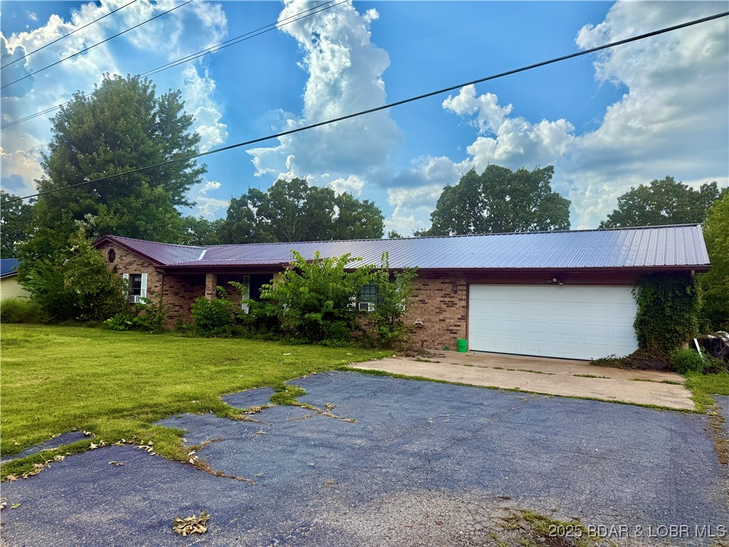 20605 28 Highway Property Photo 1
