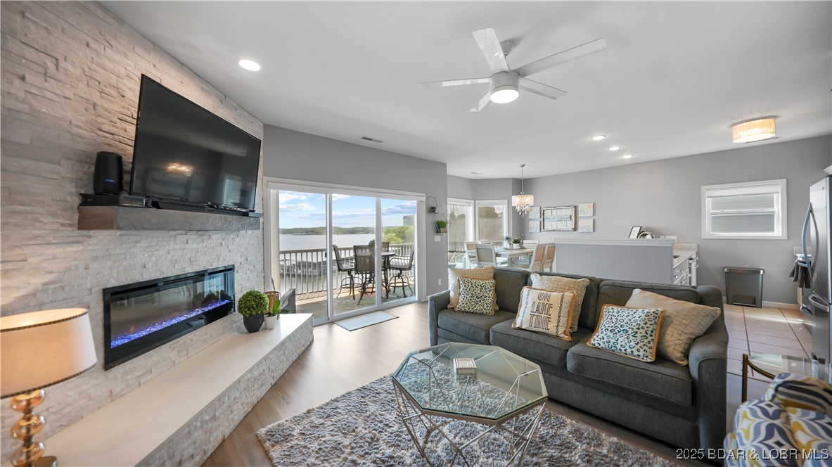 492 Regatta Bay Drive 4e Property Photo 1