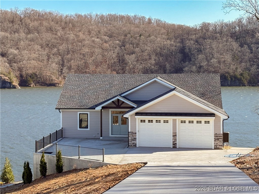 159 Lakeway Lane Property Photo 1