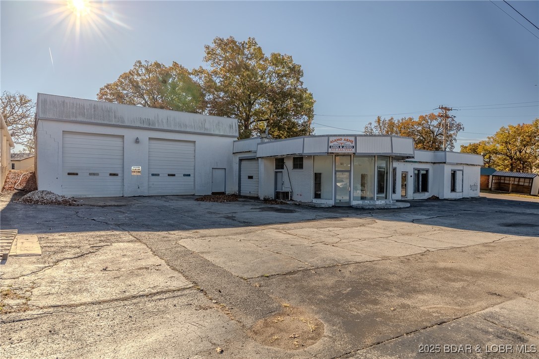212 W Highway 54 Property Photo 5