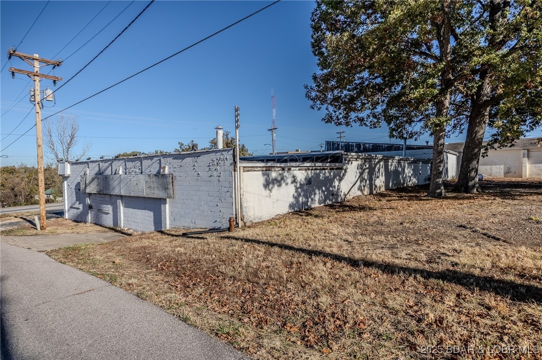 212 W Highway 54 Property Photo 28