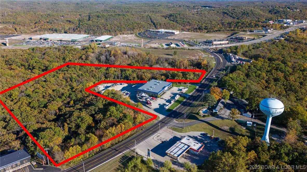 Bagnell Dam Boulevard Property Photo 1