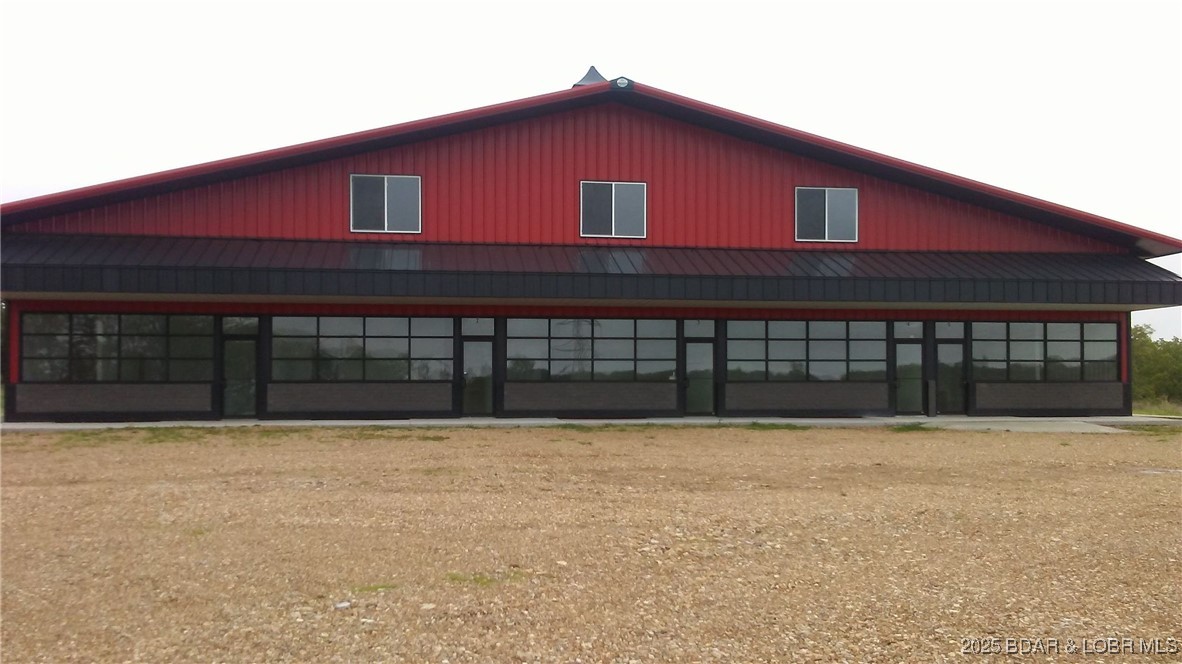372 Highway D Property Photo 1