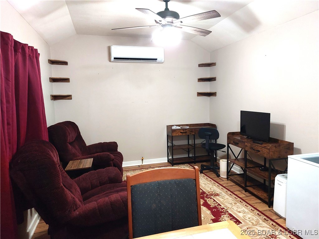 34246 Rabbit Run Property Photo 2