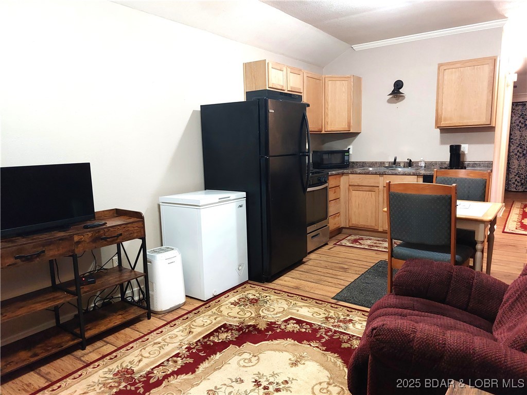 34246 Rabbit Run Property Photo 4