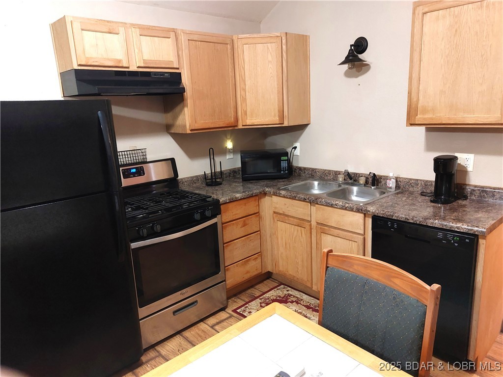 34246 Rabbit Run Property Photo 6