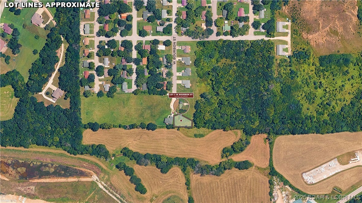 Lot 7 W Bourbon Street Property Photo 7