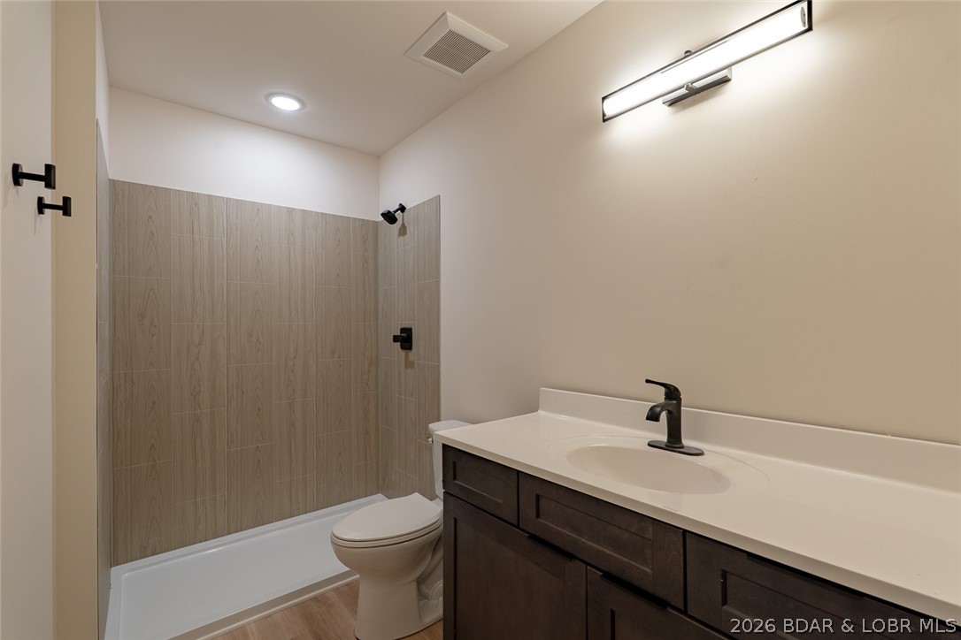 700 Pershing Dr. 108 Property Photo 28