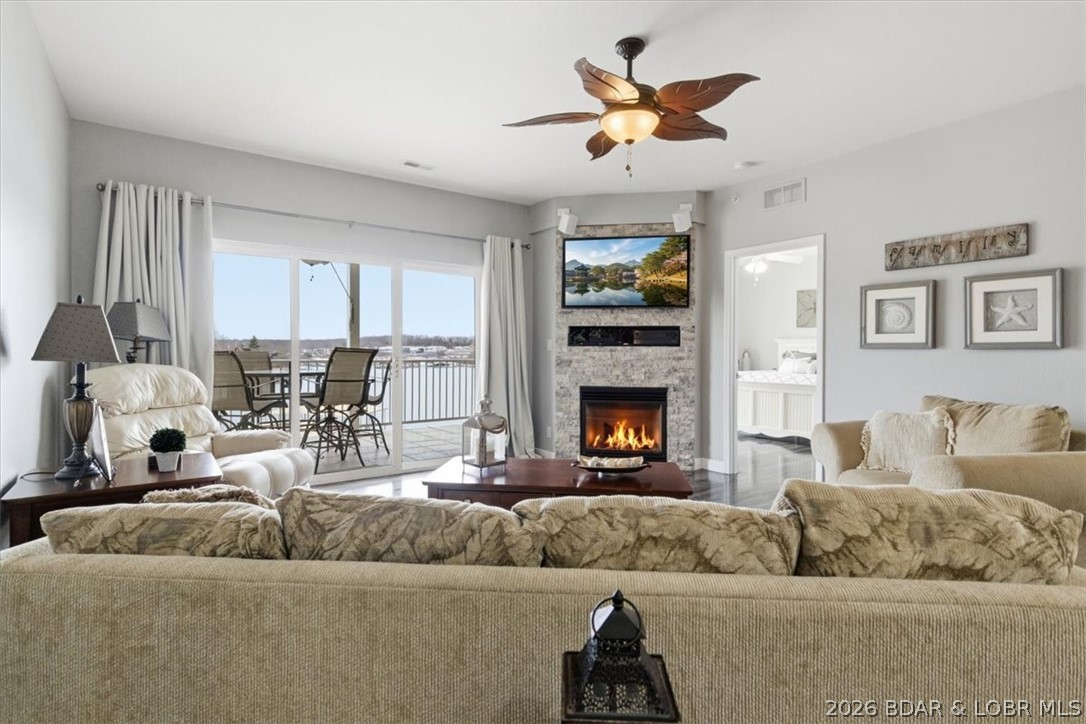 1181 Jeffries Road A-302 Property Photo 3