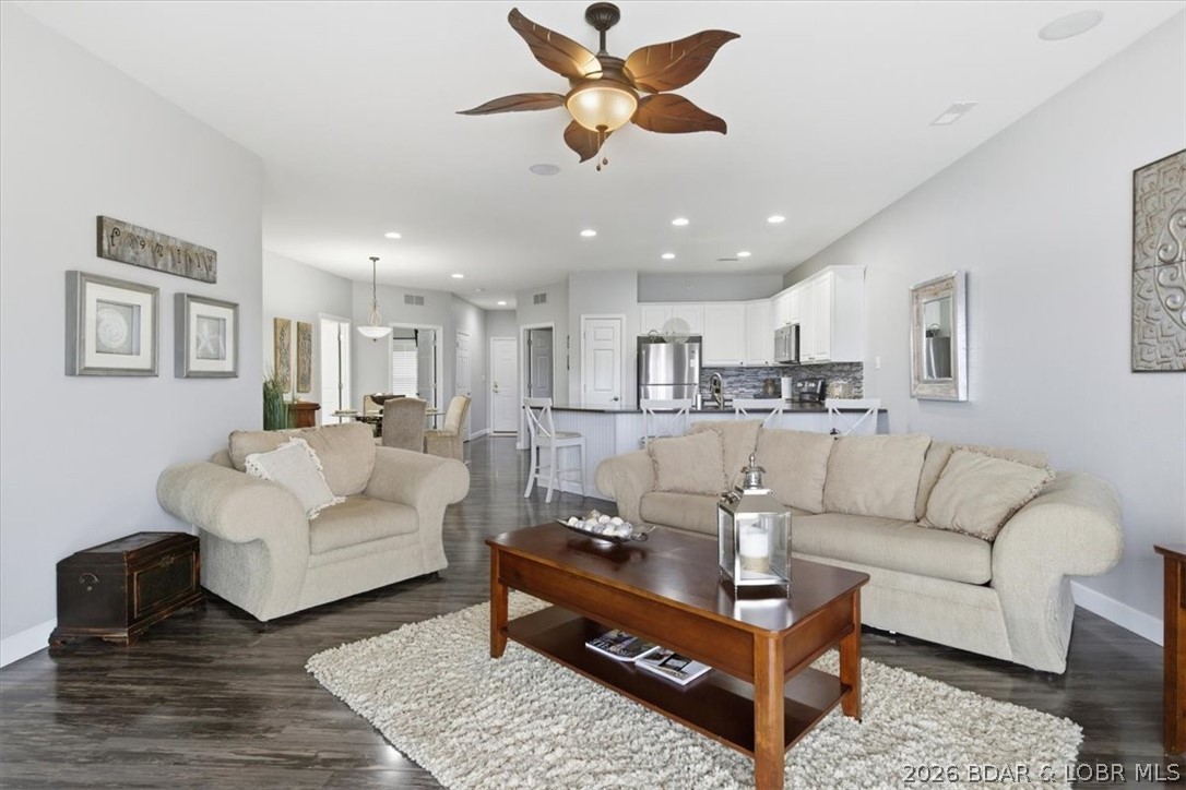 1181 Jeffries Road A-302 Property Photo 6
